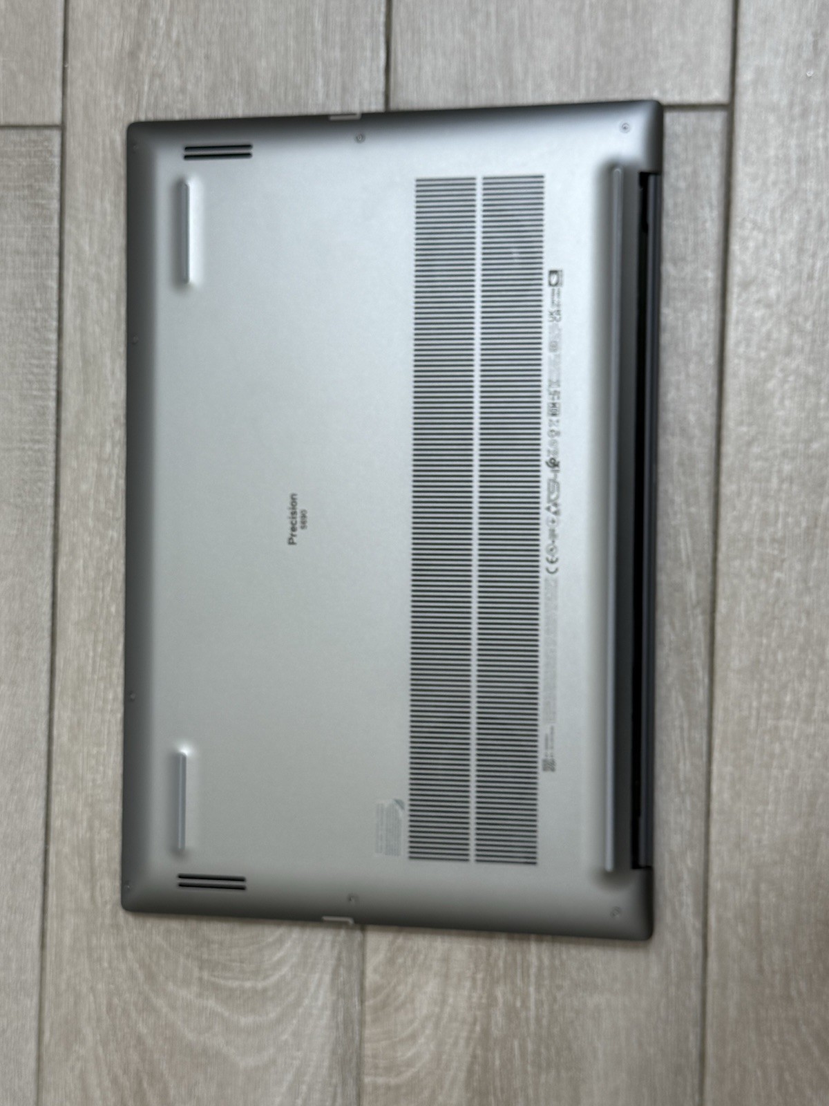 Dell Precision 5690 16 Ultra 7 165H 32GB Ram 512GB SSD RTX 1000 Ada Excellent