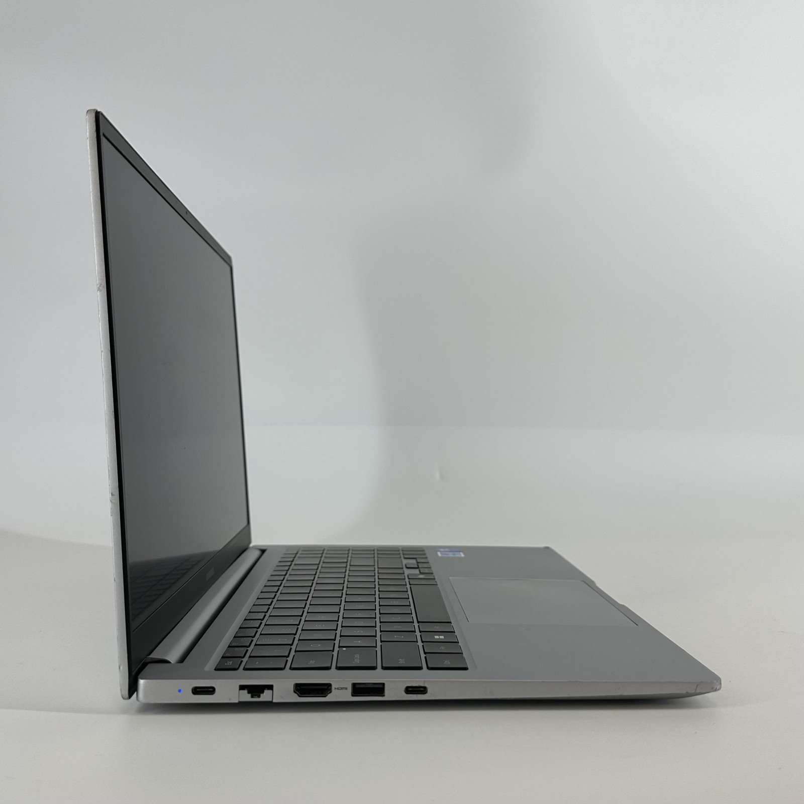 Samsung Galaxy Book4 15 Silver FHD 1.8 GHz Core 7 150U 16GB 512GB SSD FRAME GA
