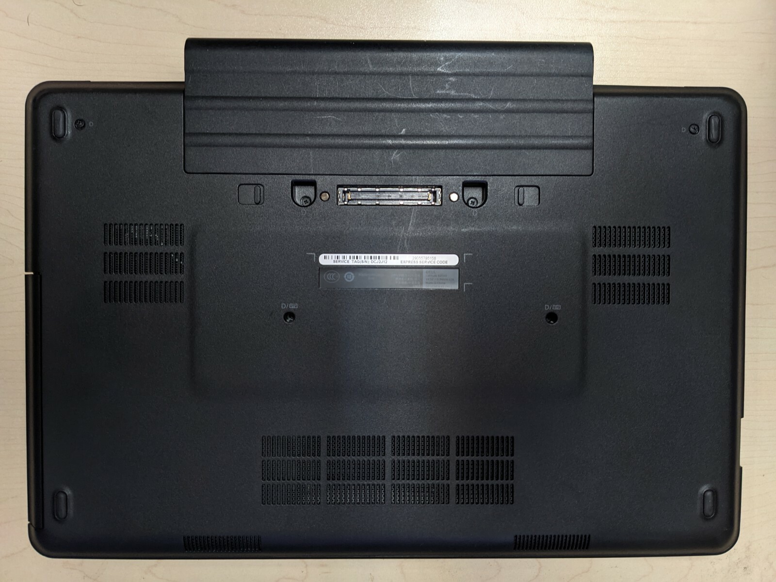 Dell Latitude E5540 Core I5 4200U @2.4Ghz / 8 GB / 500 GB 15.6″ Laptop