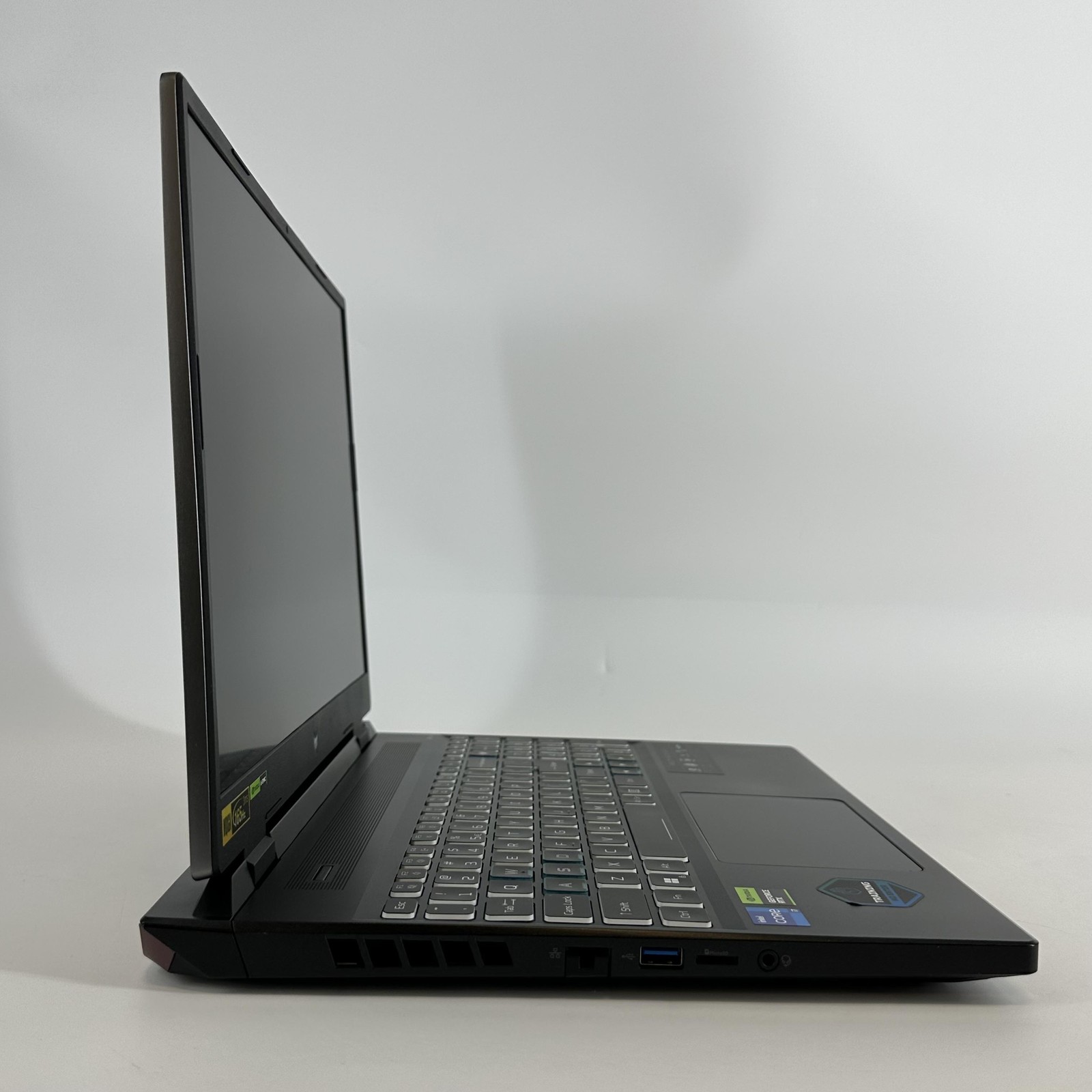 Acer Predator Helios Neo 16 165Hz QHD+ 2.1 GHz i7-13700HX 16GB 1TB SSD RTX 4060