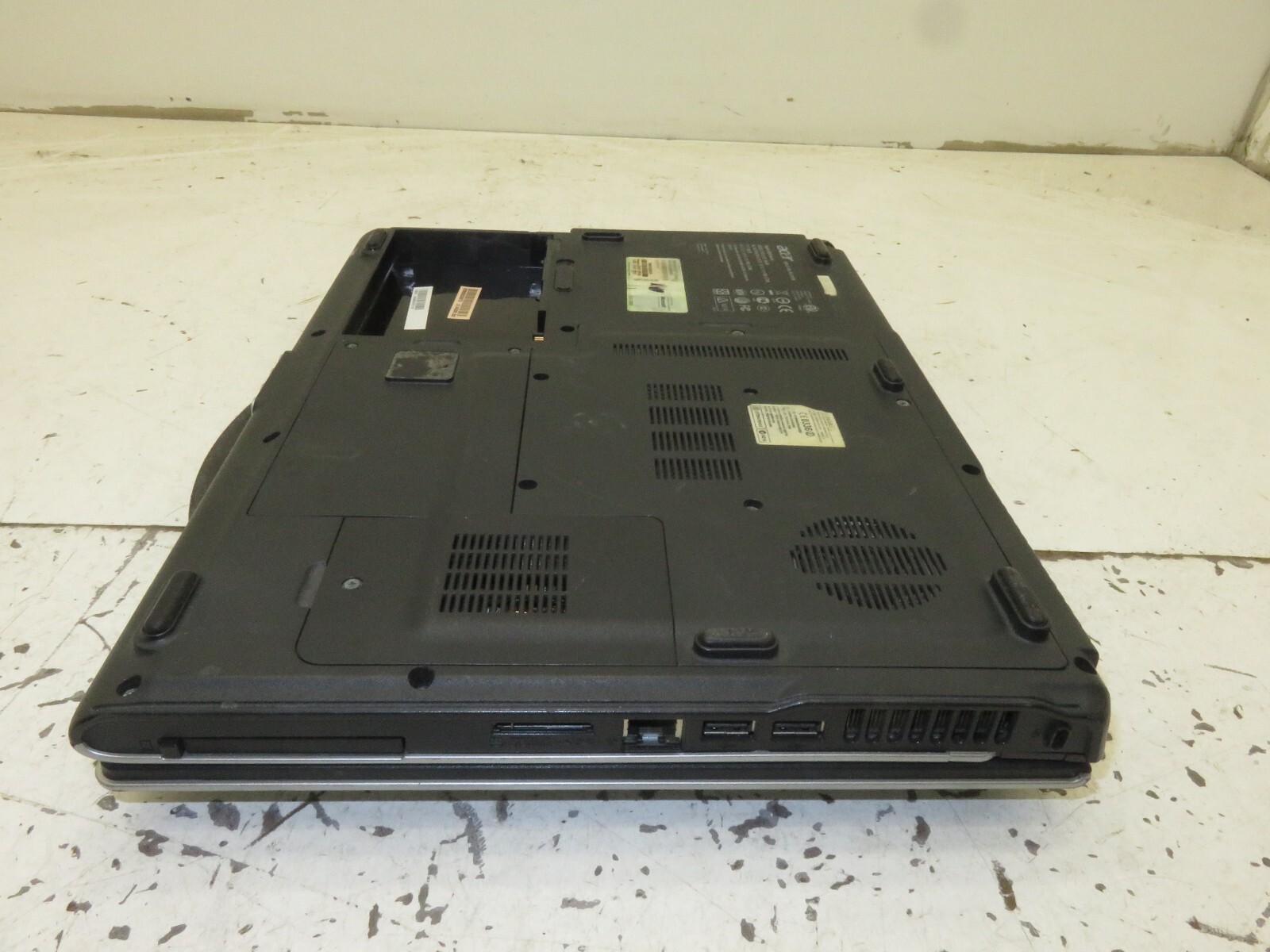 Acer Aspire 5630 Laptop Intel Core 2 Duo T5500 4GB Ram No HDD or Battery
