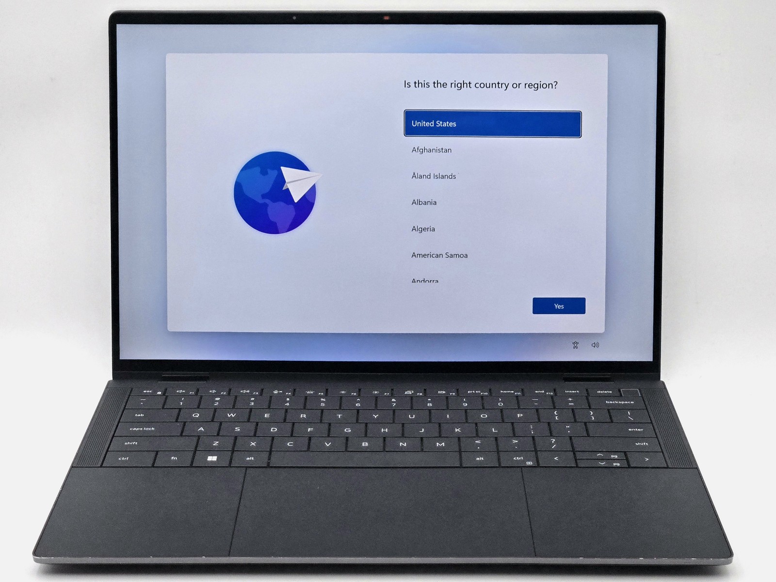 Dell Latitude 9440 2-in-1 14″ Touch I7-1365U 256GB 16GB W11P Backlit FPR *READ*