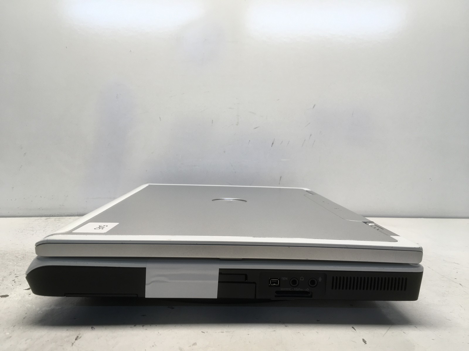 Dell Inspiron E1705 MP061 Intel Core 2 Duo 06F6 2GHz 2 GB NO HDD No Batt