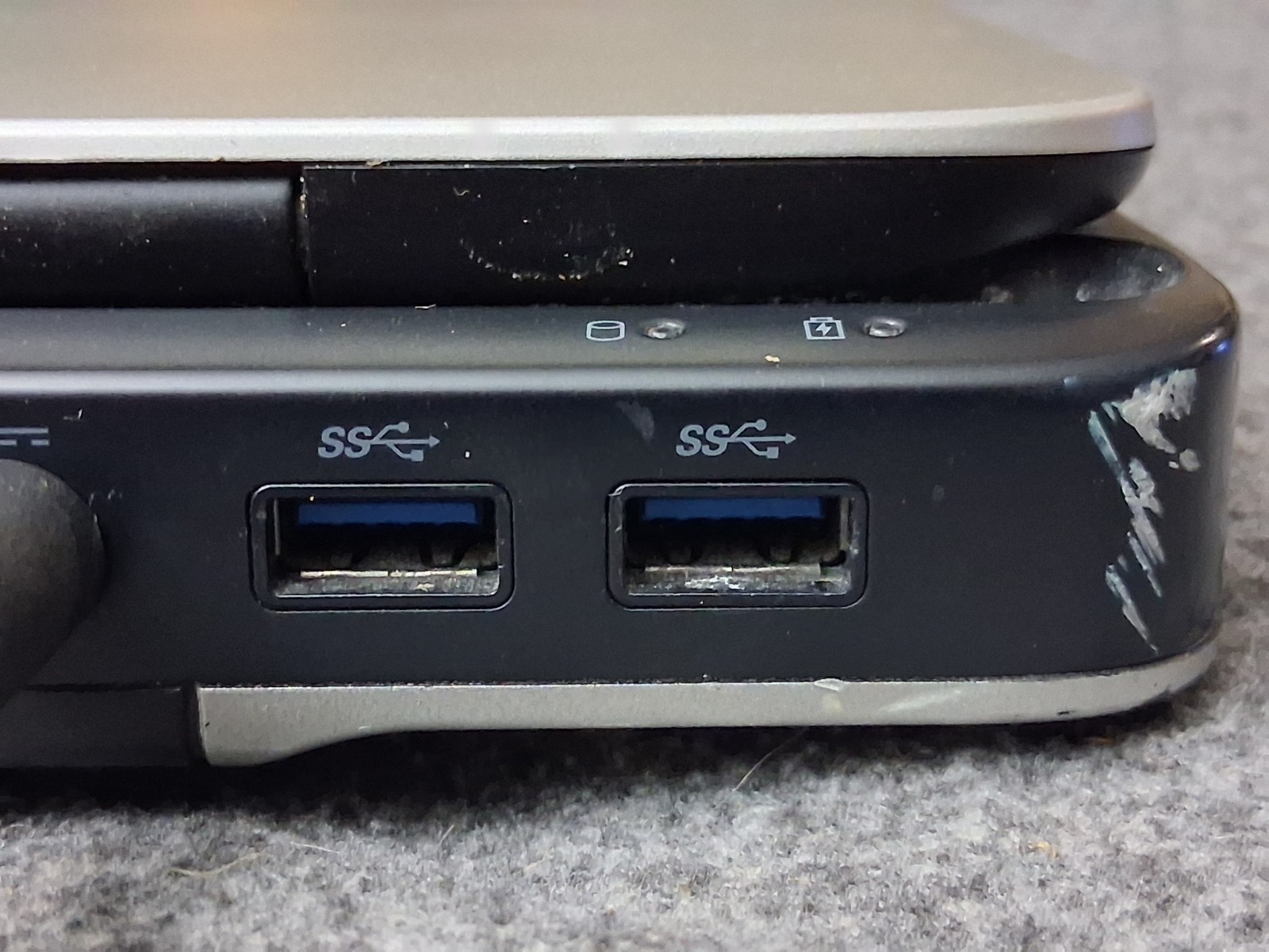 Dell XPS L701X 17.3 Silver Intel i5 6GB RAM 500GB HDD Win 10 Pro Charger Ready