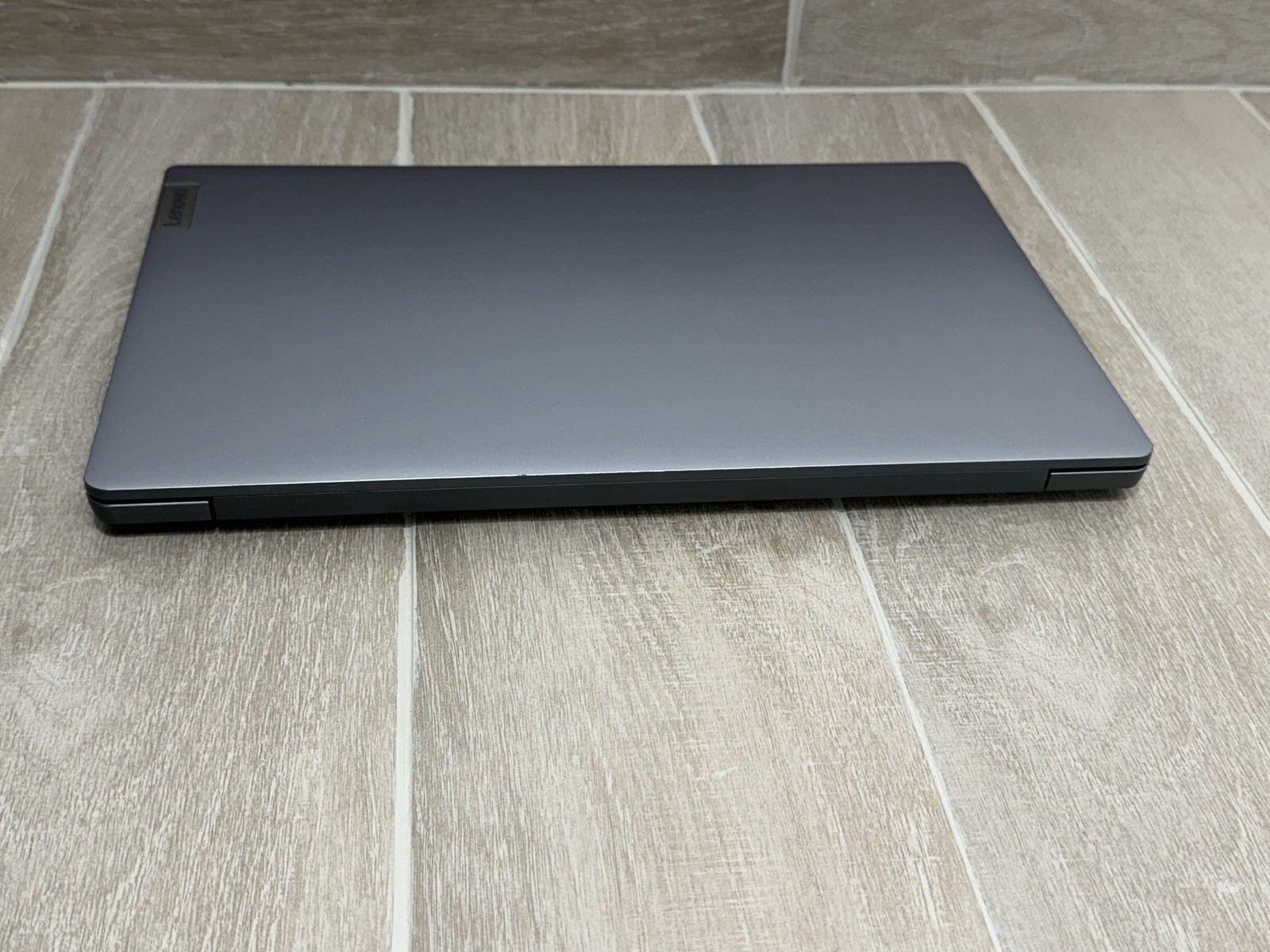 Lenovo IdeaPad Slim 3 15IAN8 15.6″ FHD Core i3-N305 8GB RAM 128GB SSD Win-11