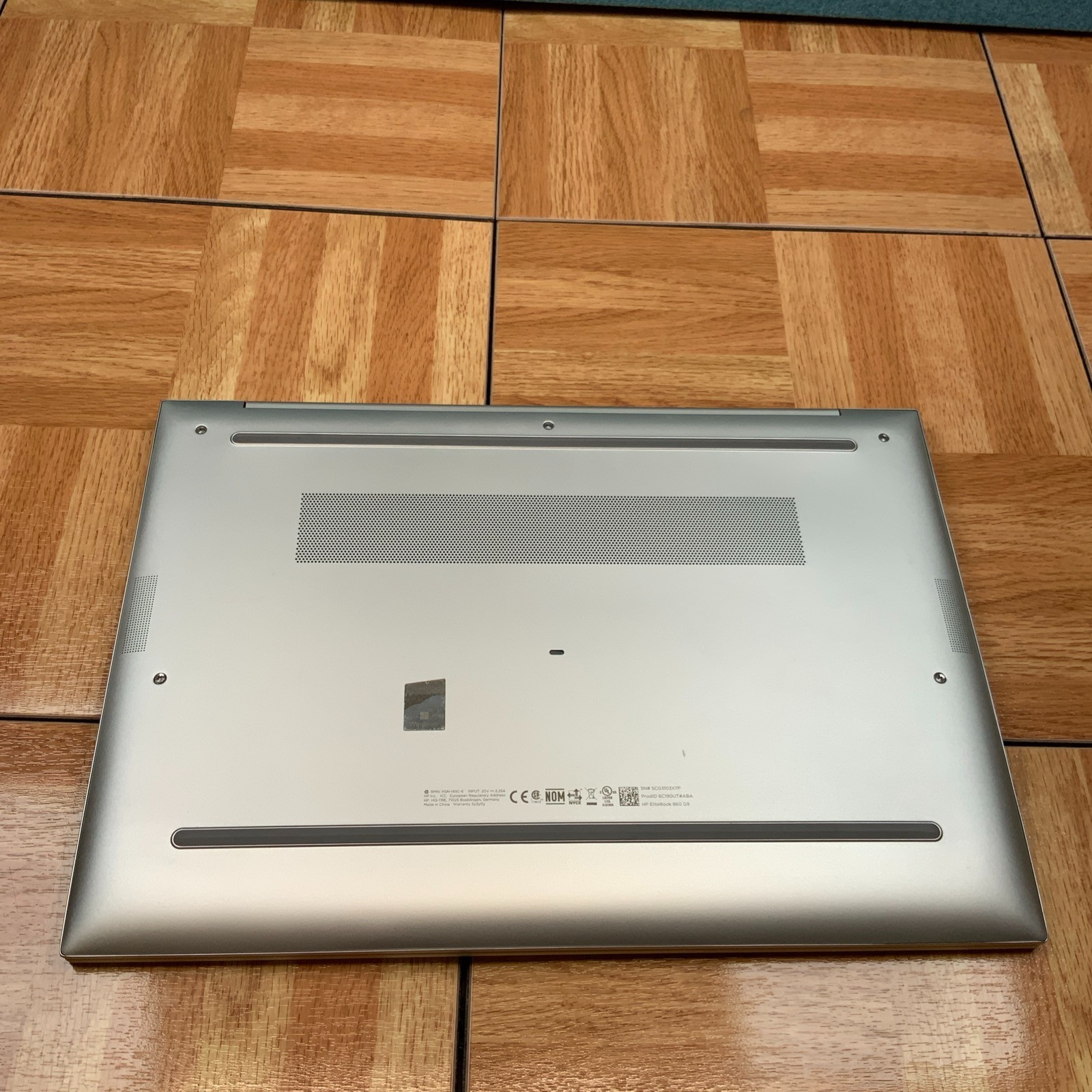 HP EliteBook 860 G9 12th Gen Intel i7-1255U 16GB RAM 256 GB SSD Win 11 Pro