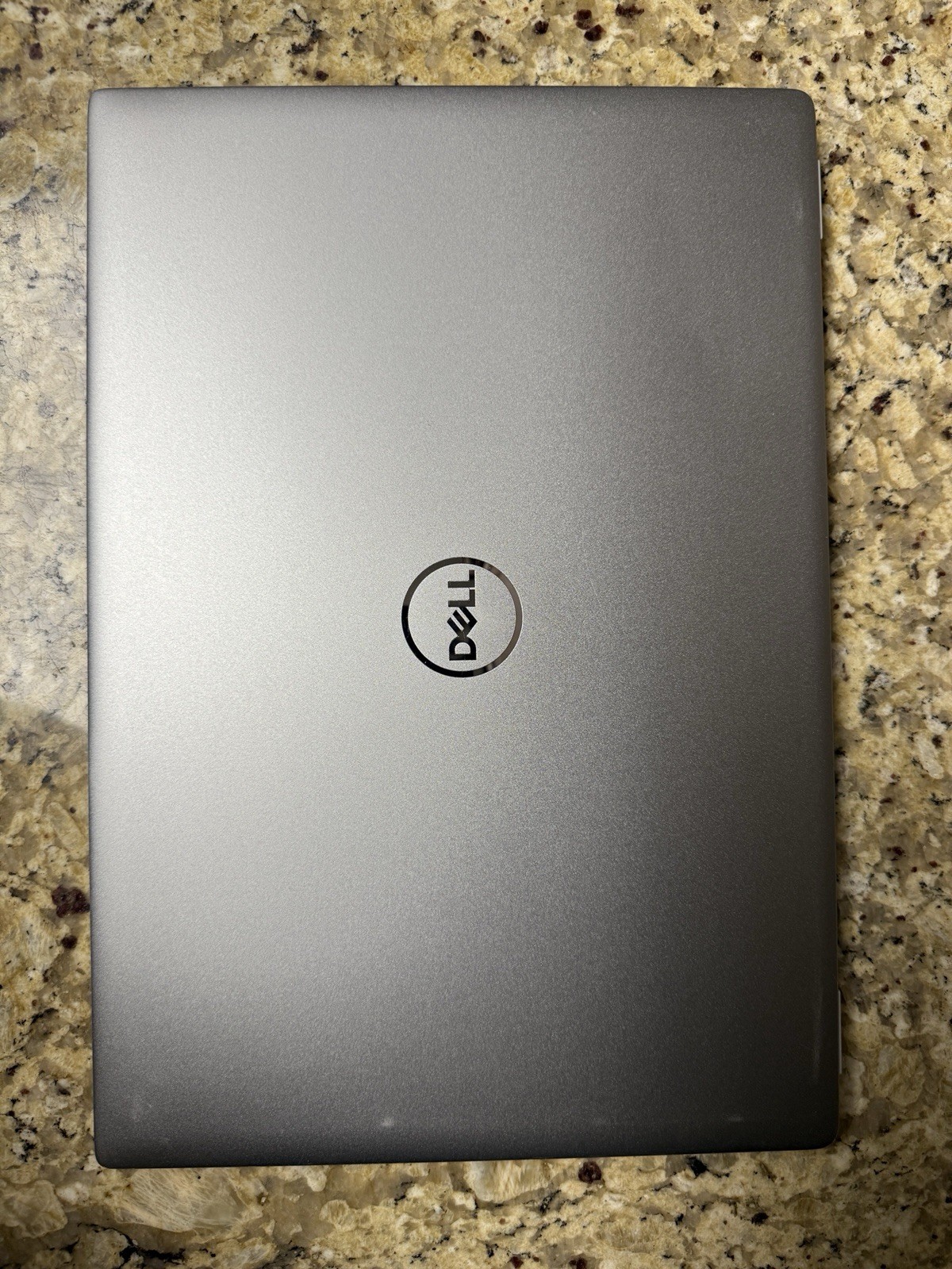 Dell Latitude 7640 16″ i7-1365U 16GB RAM 256GB SSD Laptop