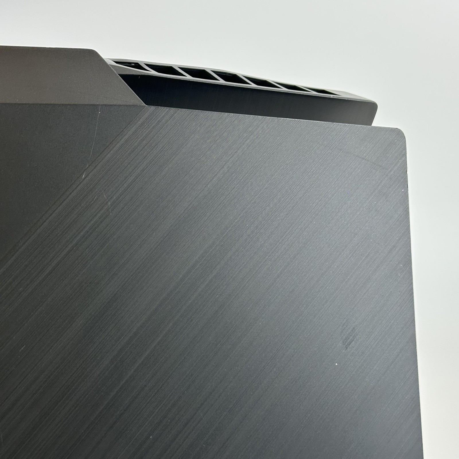 HP Omen 17 FHD i7-10750H 2.60GHz 16GB 256GB SSD/1TB HDD GTX 1660 Ti Good