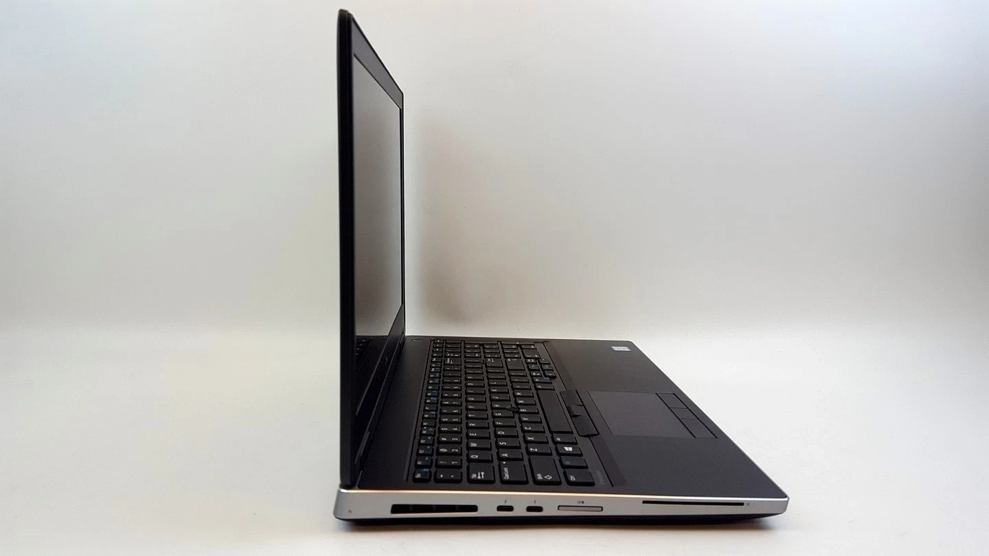 Dell Precision 7530 FHD IPS Xeon E-2176M 16GB RAM 512GB NVIDIA P1000 Win 11 Pro