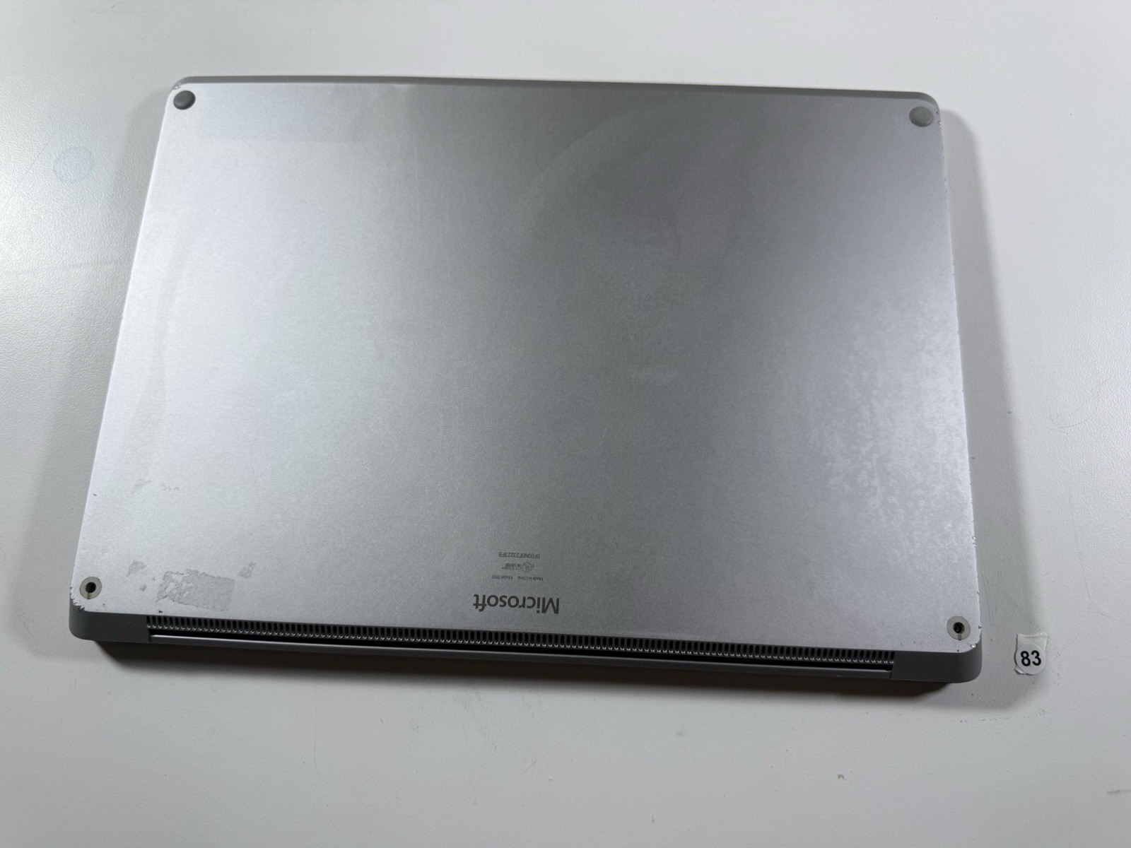 Microsoft Surface Laptop 5 13.5” 1950 Intel Core i7-1265U 16GB RAM 512GB NVME