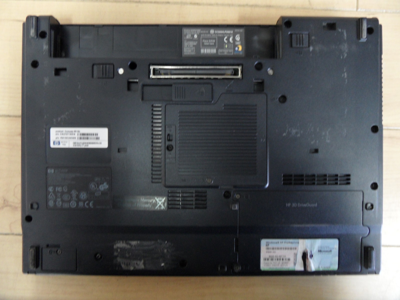 Compaq 6515b Laptop 4 Parts Booted Windows 80 GB Hard Drive Wiped *