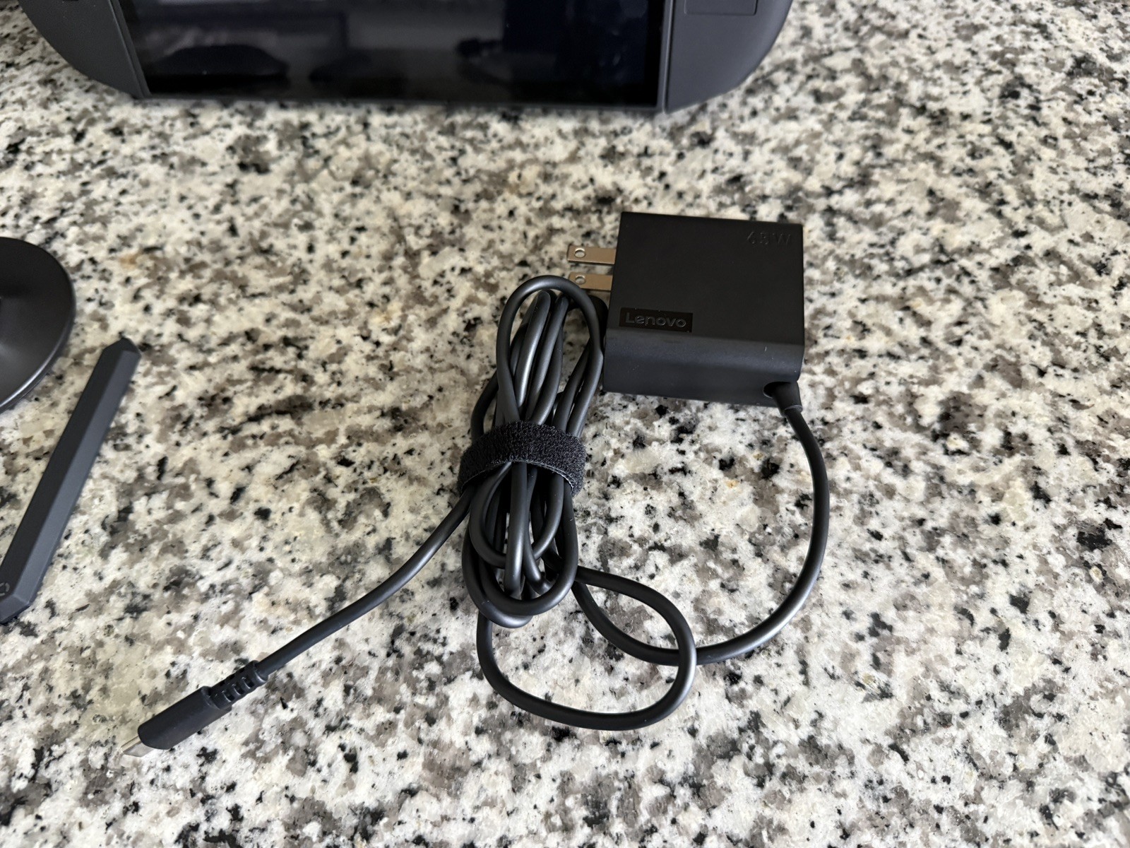 Lenovo Legion Go 2 OLED AMD Ryzen Z2 Extreme Z2E, 32GB, 1TB – With Carrying Case