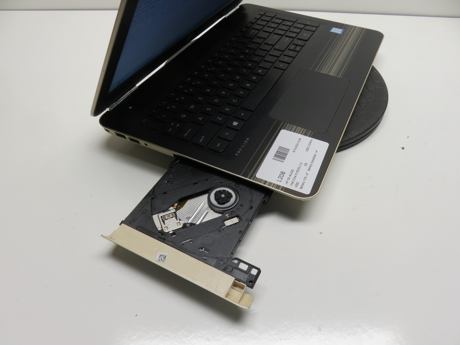 HP 15t-AU000 Laptop Intel Core i5-6200u 2GB DDR4 Ram No HDD