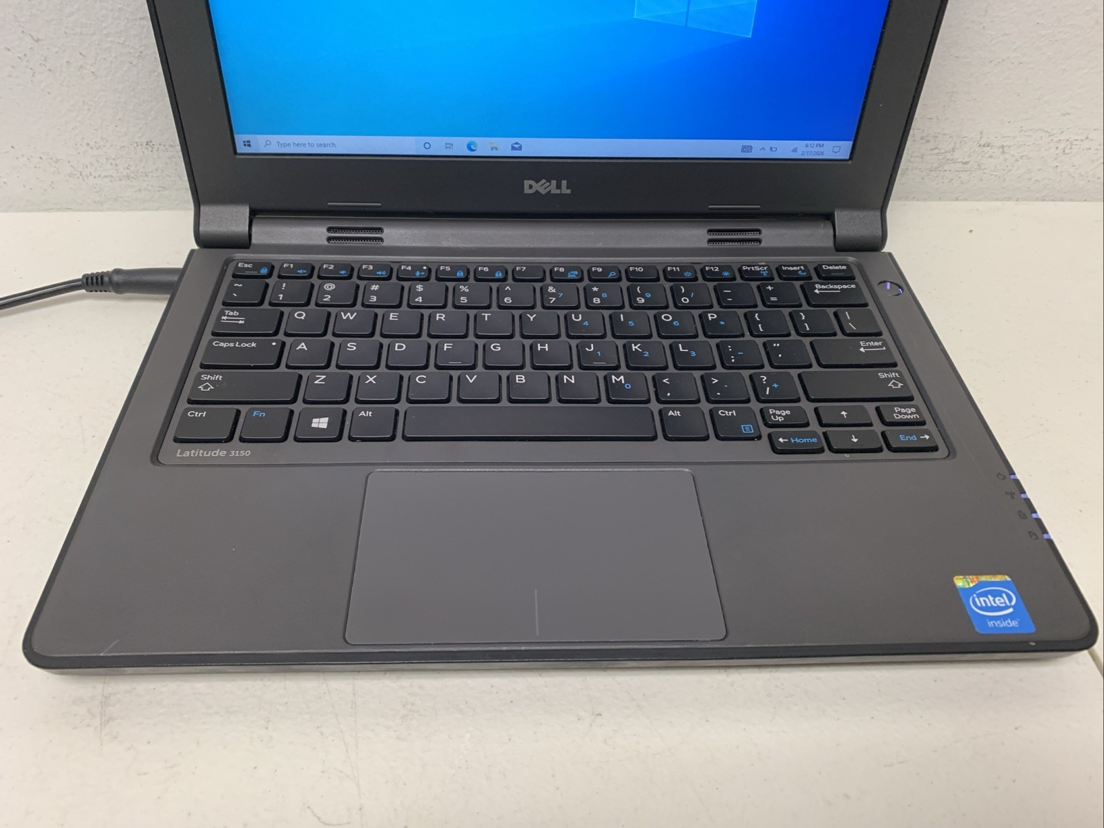 DELL LATITUDE 3150 INTEL CELERON N2840 Wind 10 Bad Battery AS-IS Read Descri