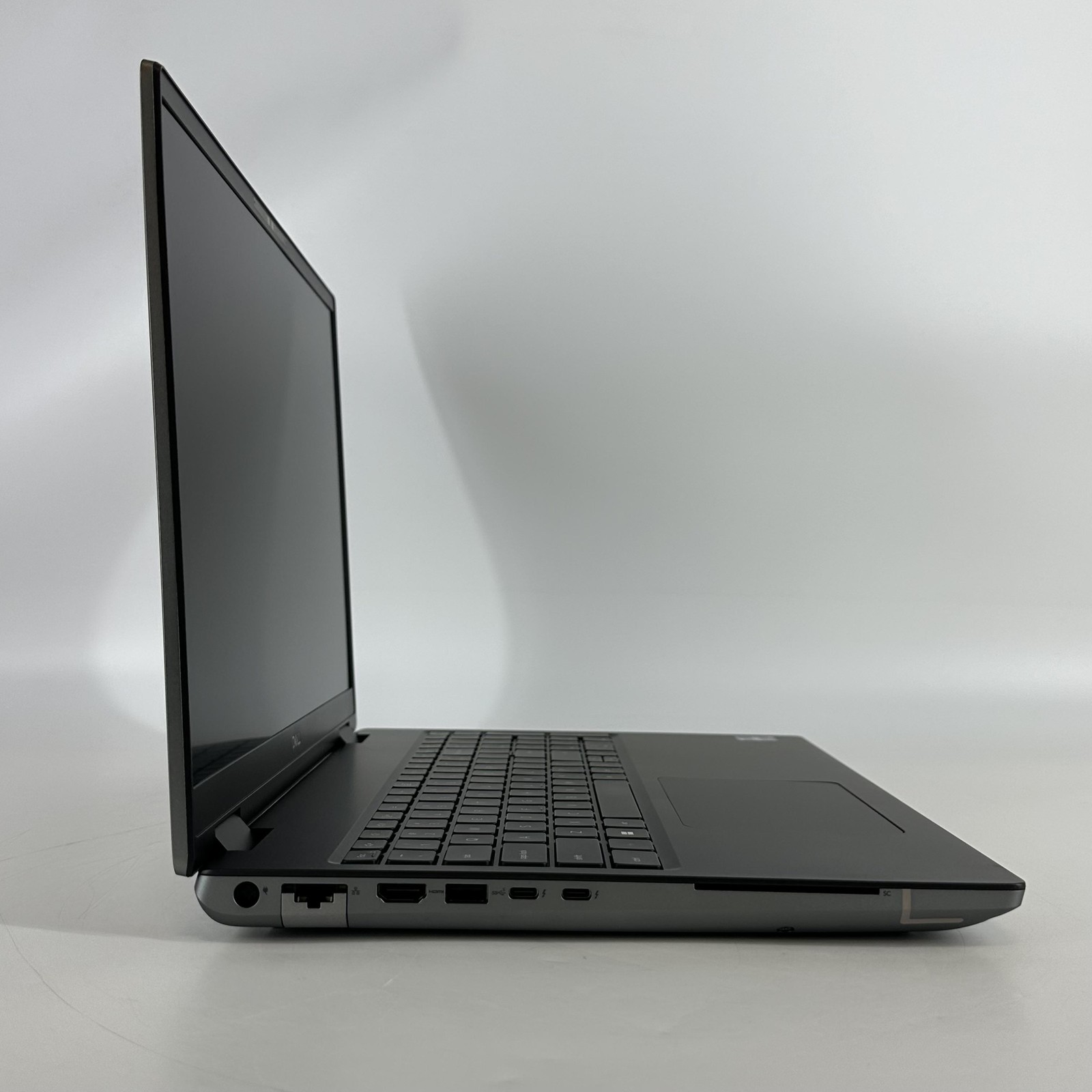 Dell Precision 7680 16 FHD+ 2.2 GHz i9-13950HX 64GB 1TB SSD RTX 3500 Ada