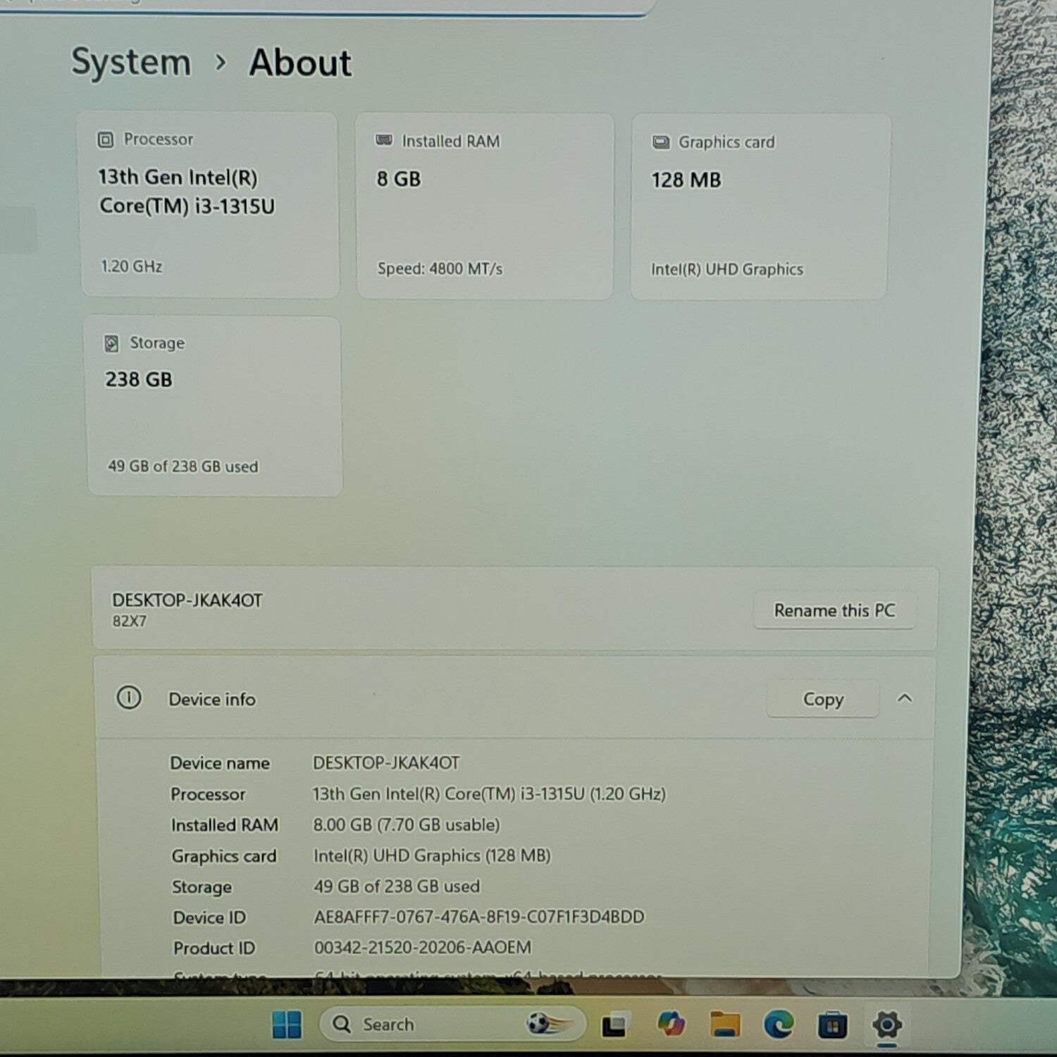 Lenovo IdeaPad Slim 3 82X7 15.6″ i3-1315U 1.2GHz 8GB RAM 256GB SSD