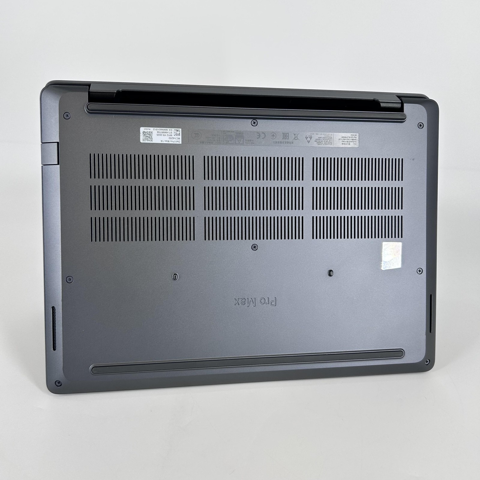 Dell Pro Max 14 MC14250 FHD+ 2.0 GHz Ultra 7 255H 16GB 512GB SSD Excellent