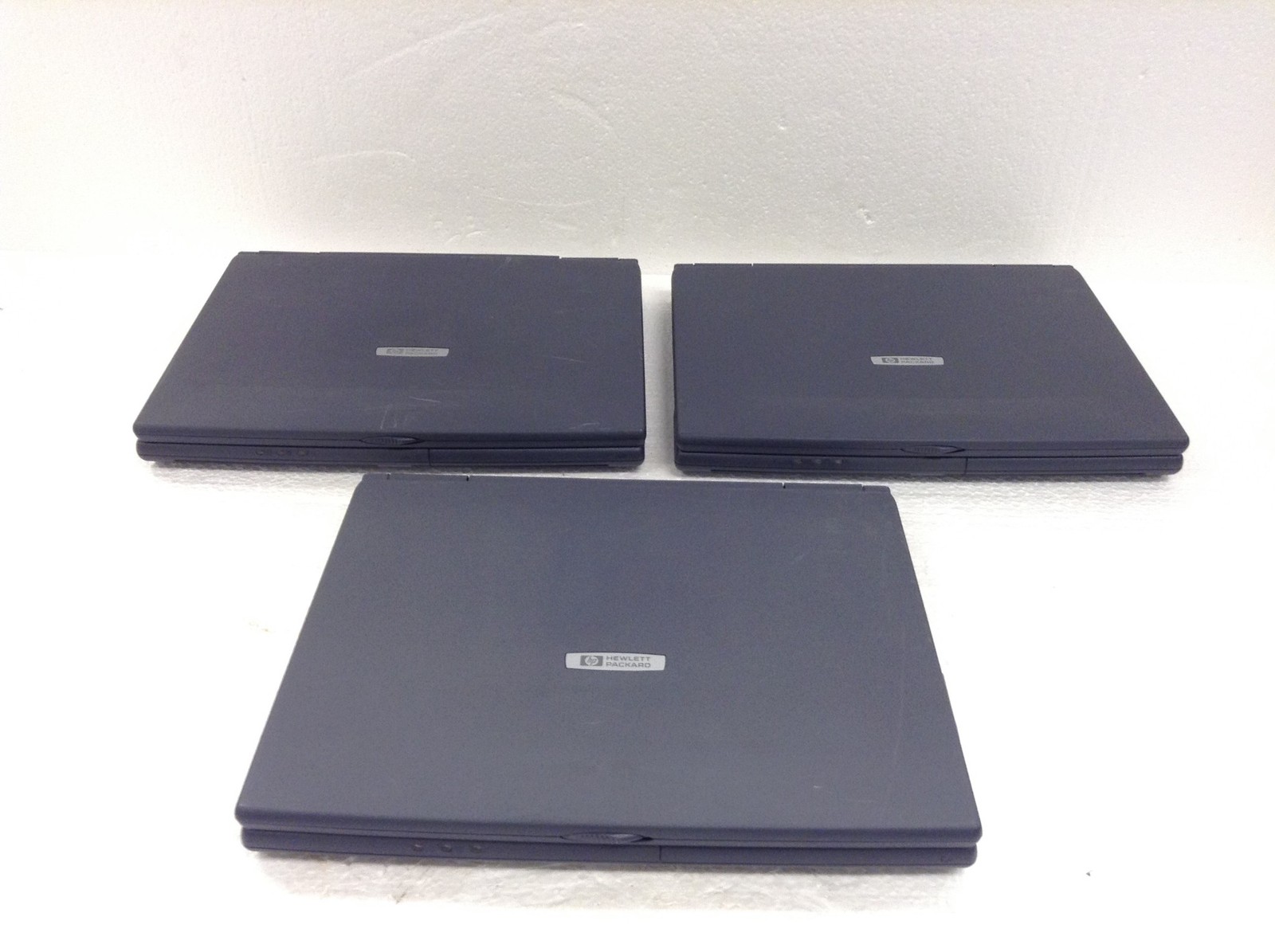 Vintage HP OmniBook 900 Laptop Pentium III 500MHz 13.6″ w/64MB Ram, WORKING