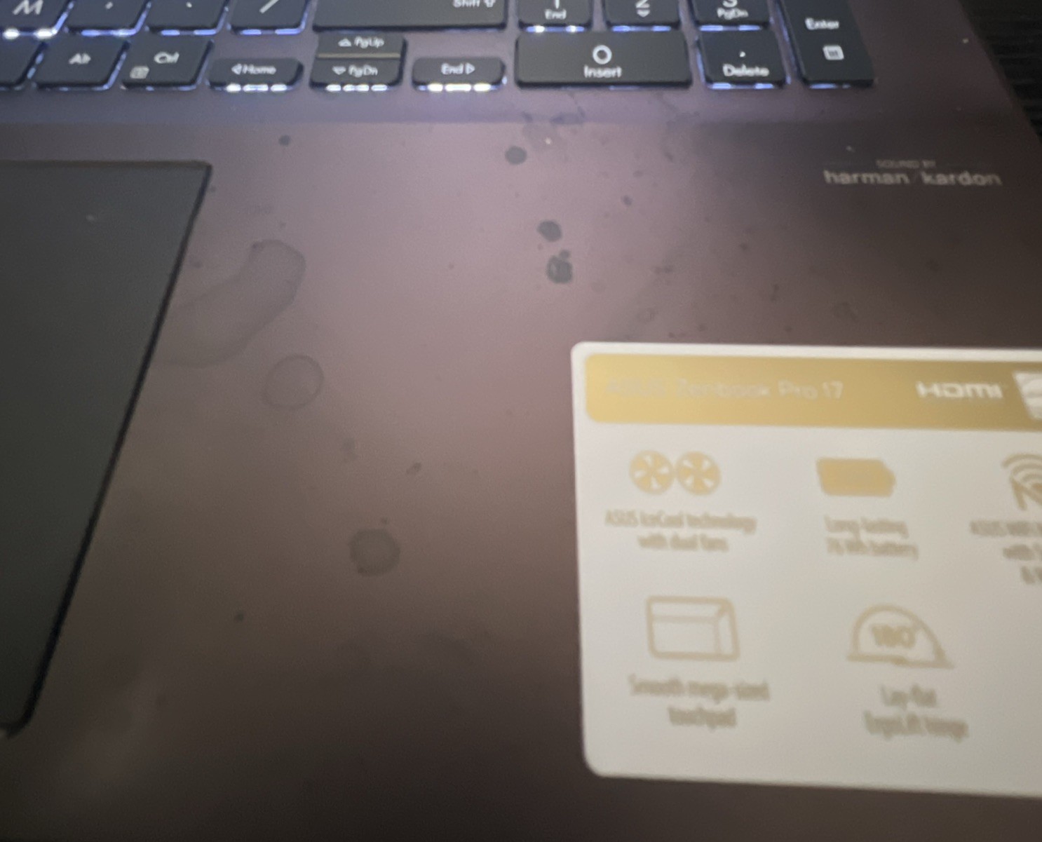 Asus Zenbook UM6702RA. AMD Ryzen 7 6800h. Radeon Graphics. 8gb Ram. 512gb SSD