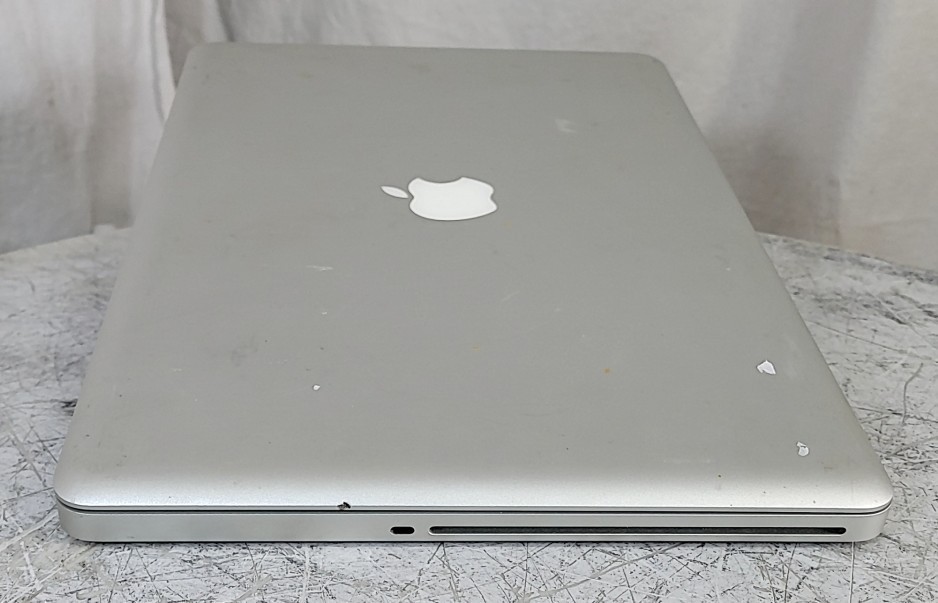 APPLE A1286 MacBook Pro 15″ (EARLY 2011) Core I7-2720QM 4GB 500GB SEE NOTES