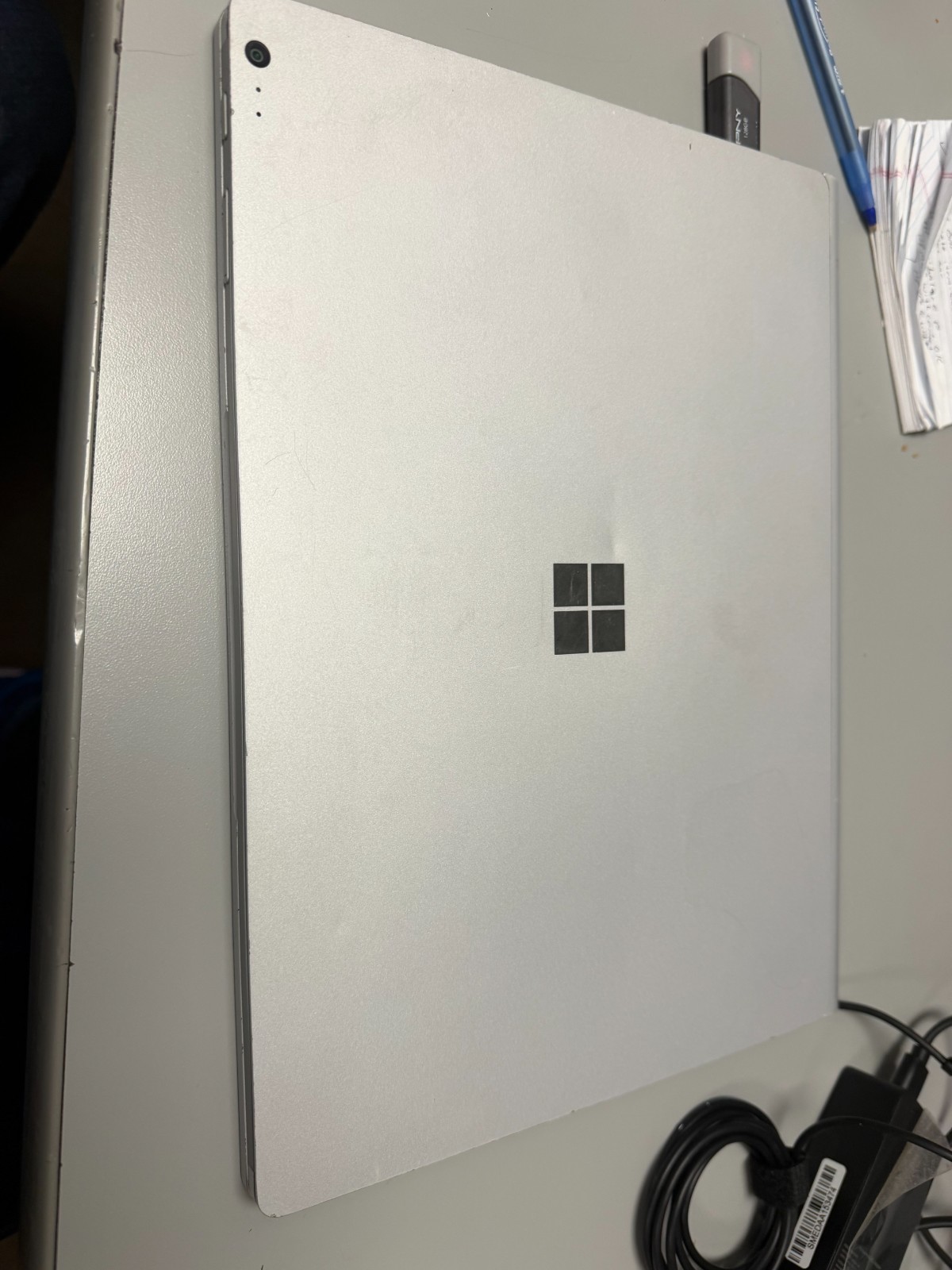 Microsoft Surface Book 2 13.5″ Core i5-7300 8GB 256GB works P/R LOOK!