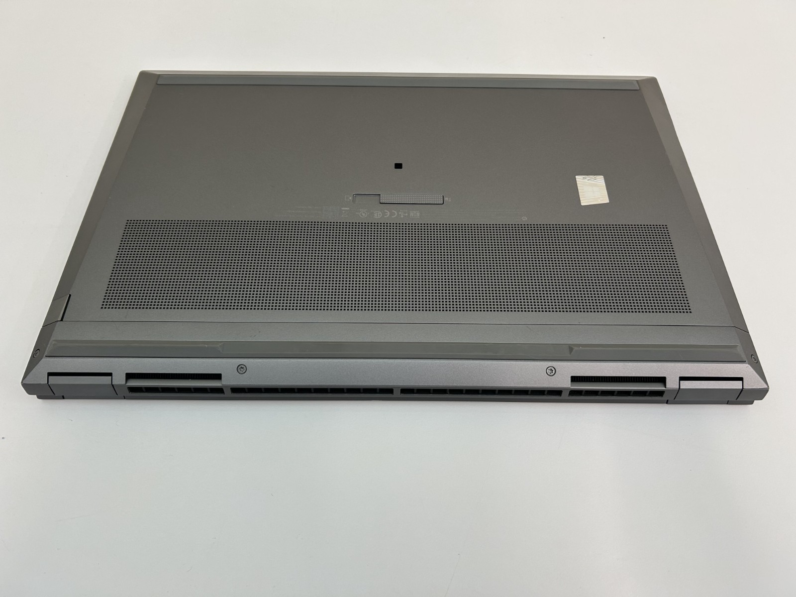 HP ZBook Fury 15 G8 15.6″ i7-11850H @ 2.50GHz 1 TB NVMe SSD 32GB RAM Win 11