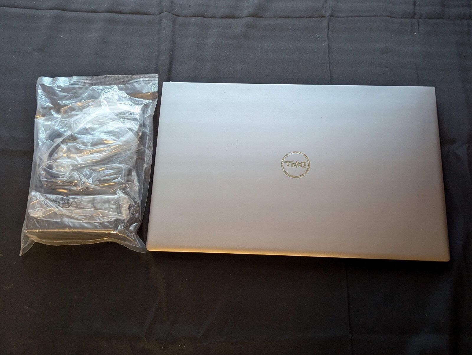 Dell Laptop – Vostro 15 5510 – i5-11320H 16GB 256GB SSD 15.6′” FHD W11P