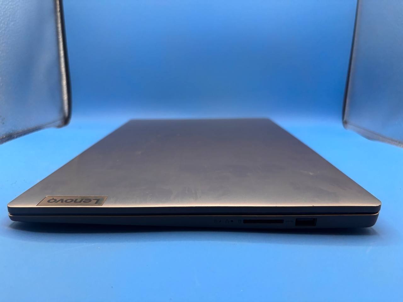 LENOVO IDEAPAD SLIM 3 15ABR8 AMD RYZEN 7 5825U 512GB SSD 16GB Touch Screen PH9