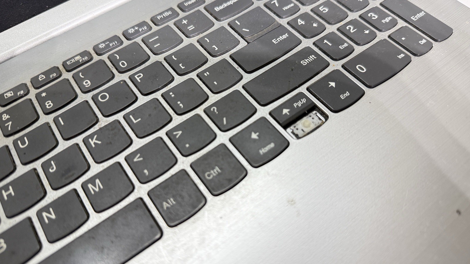 Lenovo Ideapad 330 Laptop Intel i3 8th Gen 15.6″ (It doesn’t have a hard drive)