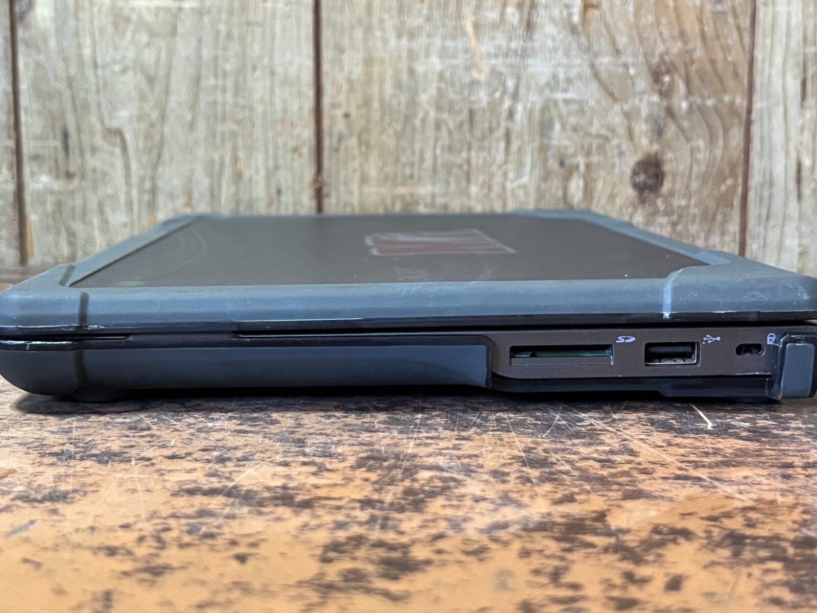Tough Rugged Acer c740 Chromebook 11.6″ Intel 1.50GHz 4GB 16GB HDMI USB 3.0