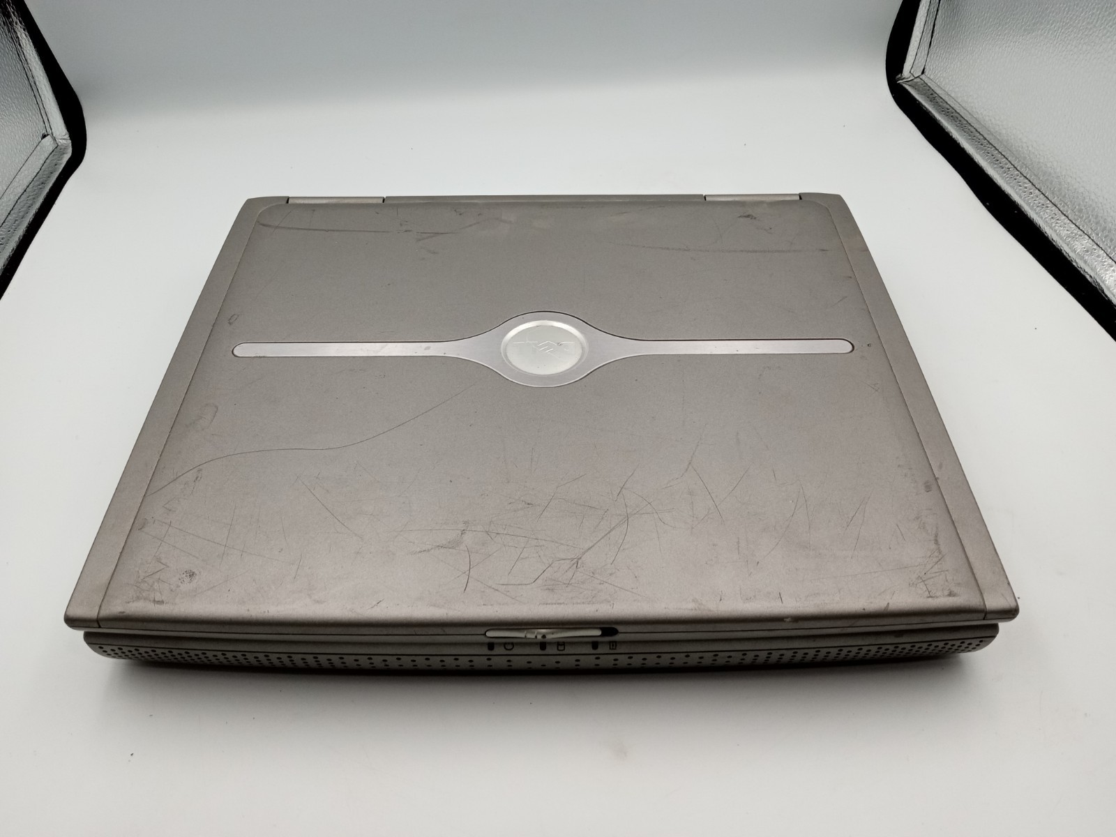 Dell Inspiron 1150 14″ Laptop Intel Celeron 2.6GHz – BOOTS – BAD KEYBOARD -RR