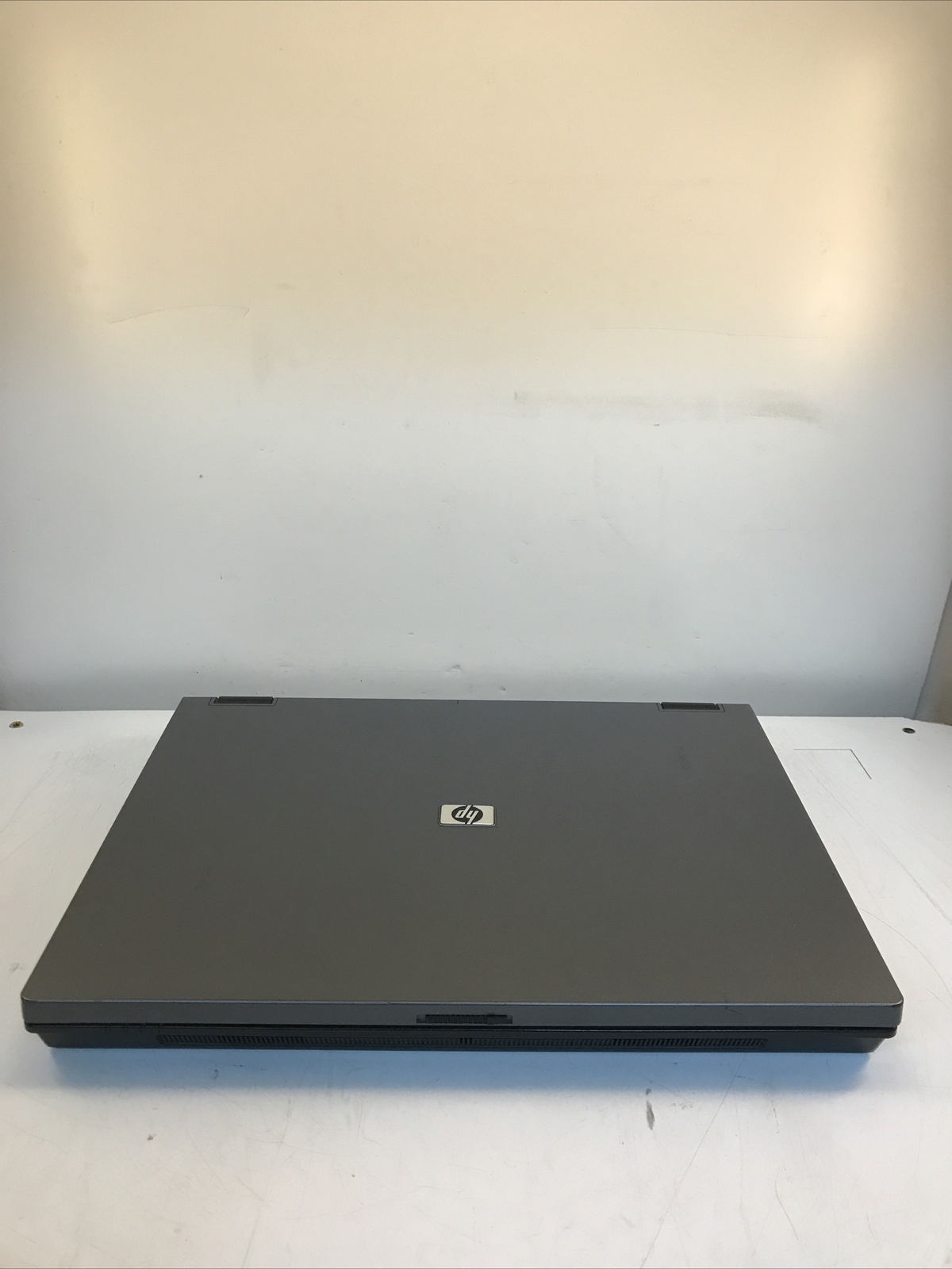 HP Compaq 6710b Core 2 Duo 2.0GHz 2GB RAM No HDD Boot to BIOS.