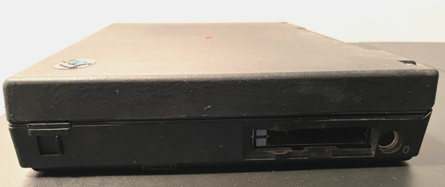 Vintage Rare 1994 IBM ThinkPad 755C Type 9545 awful condition !! READ AND LOOK