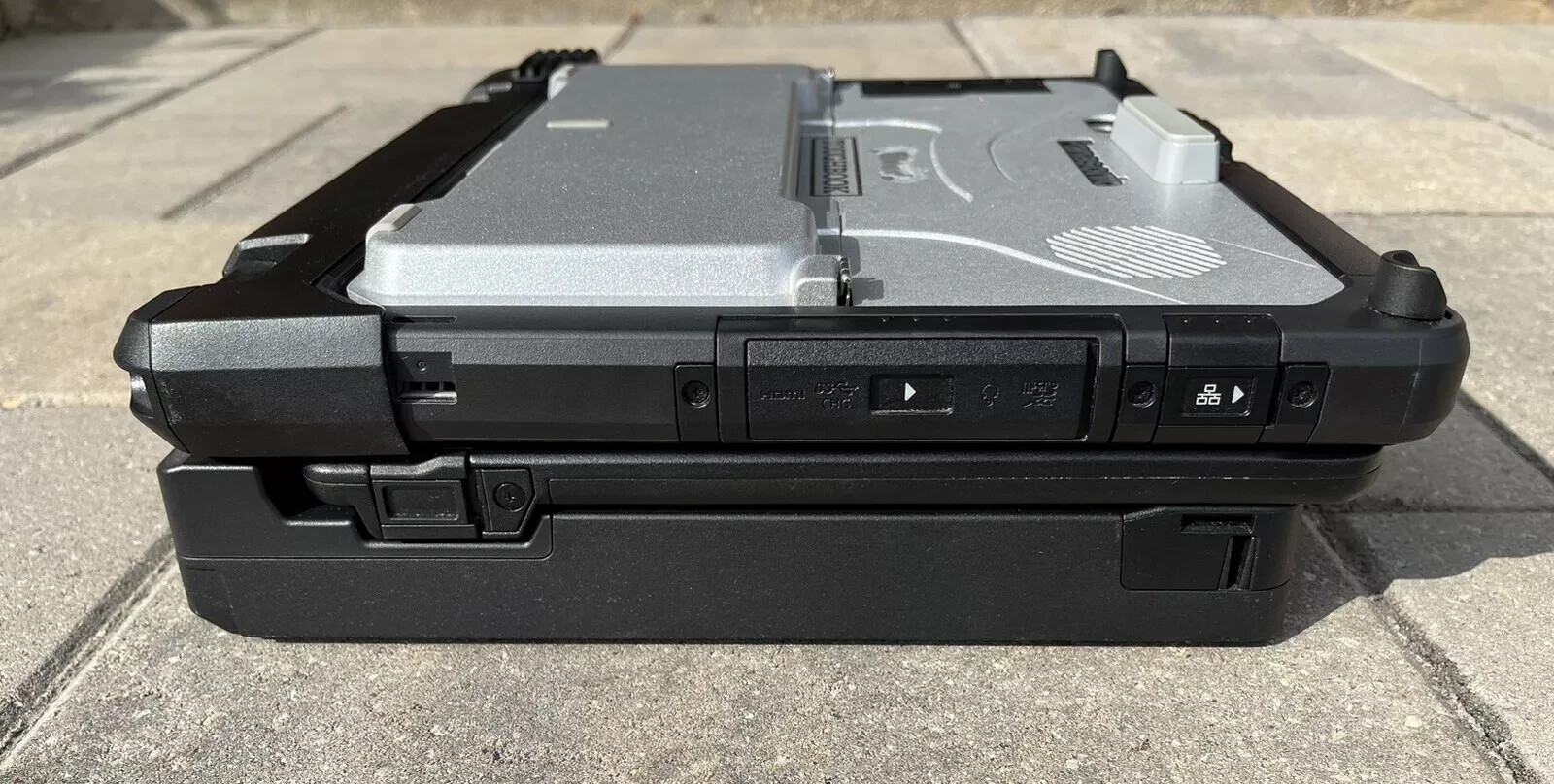Panasonic Toughbook CF-33 Win 11 Core i7-7600U 16GB 512GB Slim Keyboard Docking