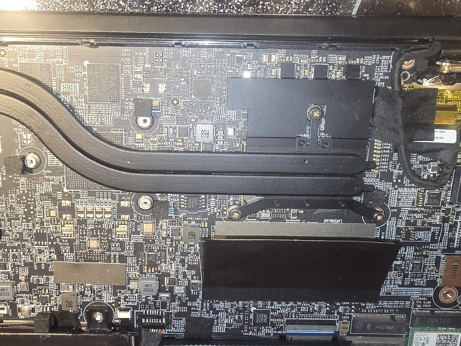 AS IS MSI Modern 14 B10MW-014 14” FHD IPS Laptop Intel i5-10210U No HDD Ram