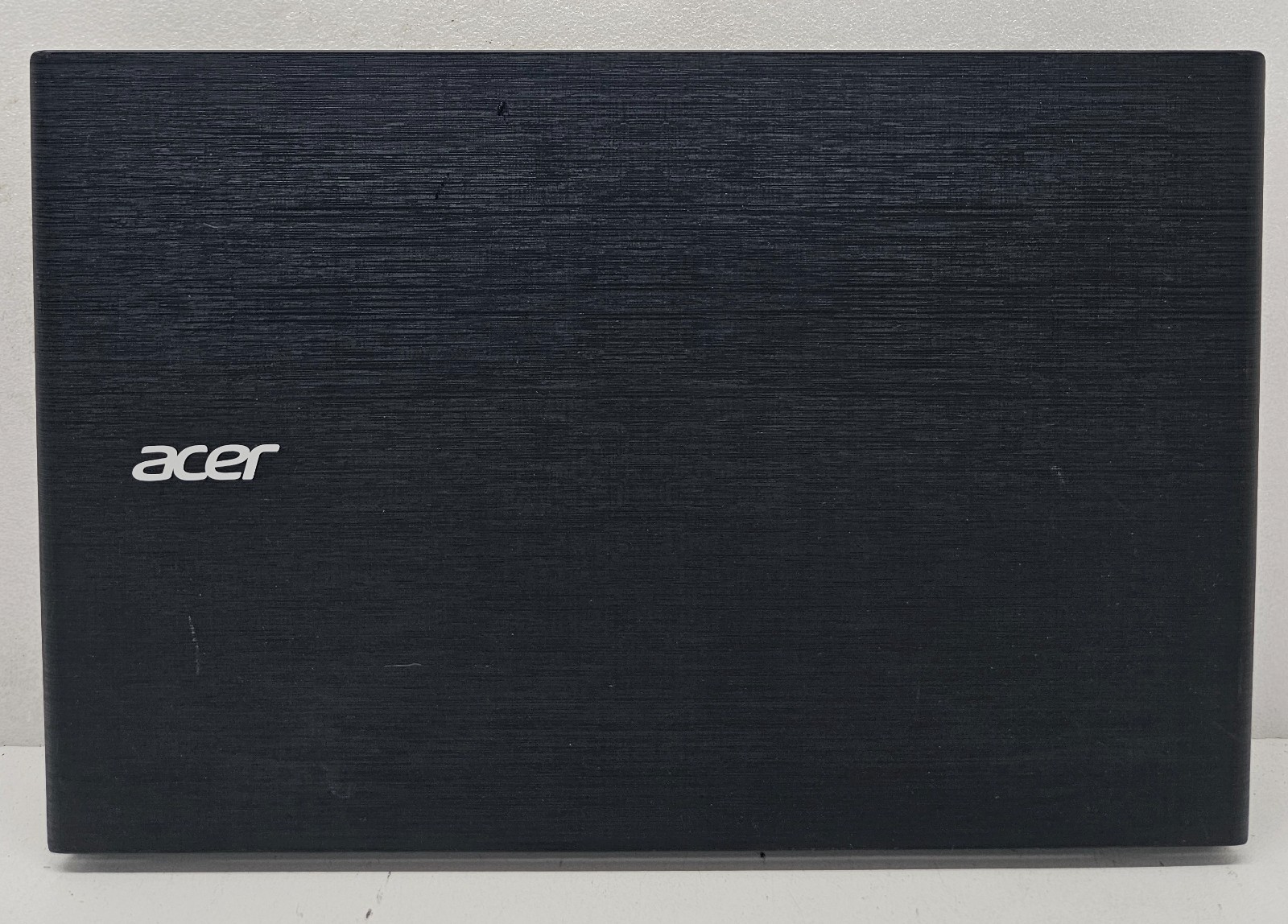 Acer Aspire E15 E5-574-58IM Laptop Intel Core i5-6200U 2GB Ram NO HD/OS (FL)