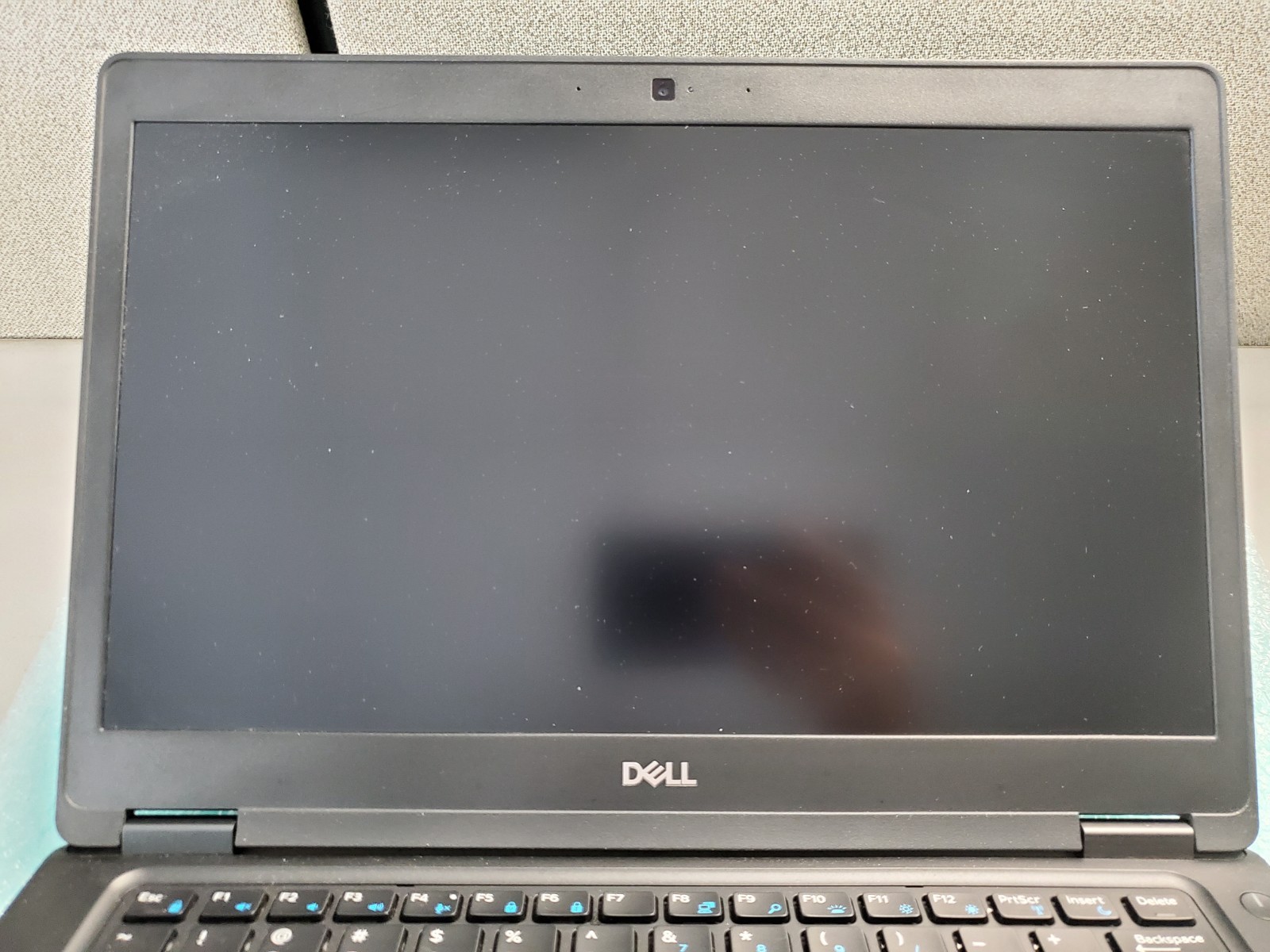 Dell Latitude 5490 i5-7300U@2.6GHz 4GB RAM No HD/OS *BIOS/No battery* | C626