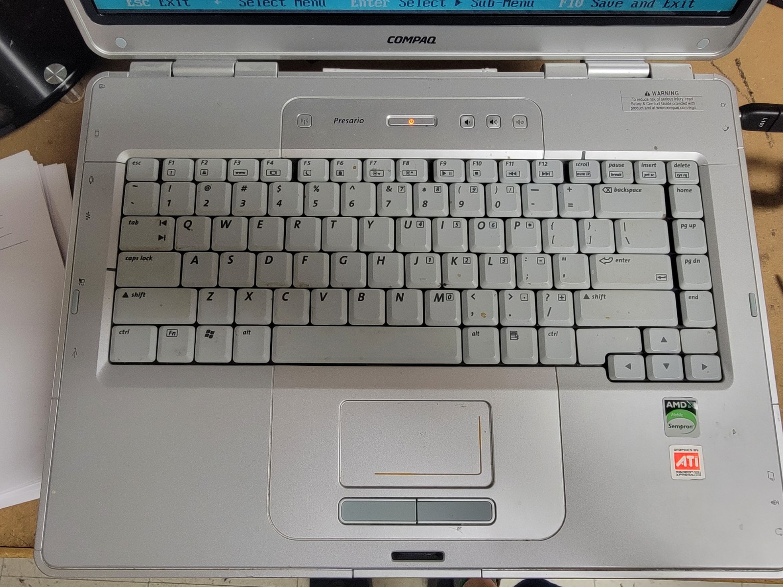 Compaq Presario V5000 – 15.4″ AMD SEMPRON 256MB Laptop – Sold for parts