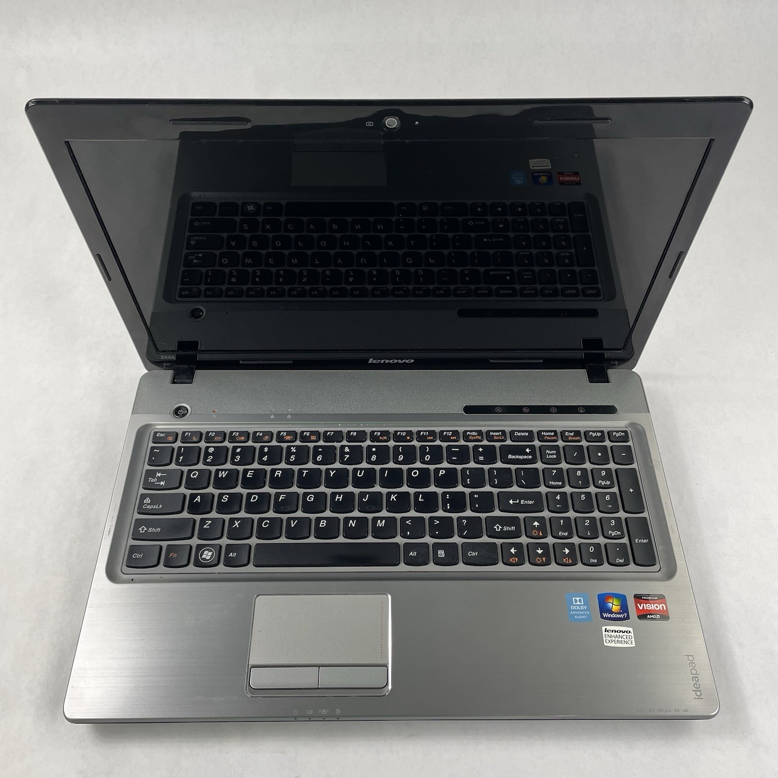Lenovo IdeaPad Z565 15.6″ AMD Phenom 2 N660 3.0GHz 4GB RAM No SSD/OS/AC/Battery