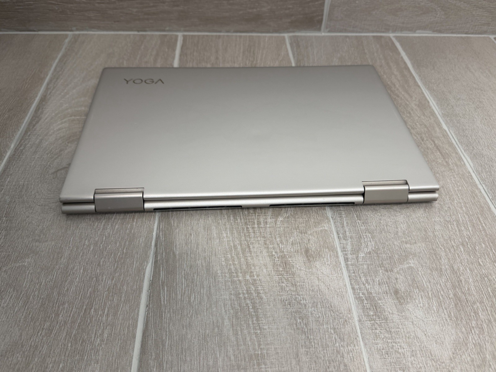 Lenovo Yoga C740-14IML 14″ Touch Laptop Core i5-10210U 8GB RAM 256GB NVMe SSD