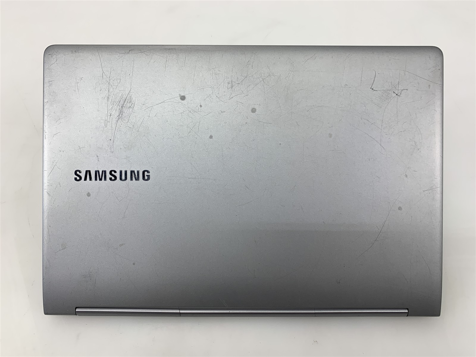 Samsung Notebook 9 15″ i7-6500U 8GB RAM 256GB SSD Win 11