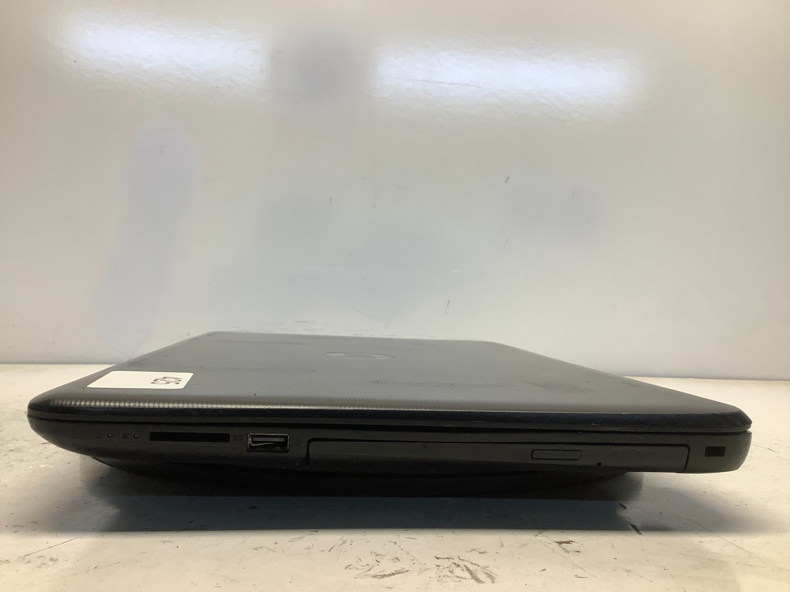 HP 15-BA015WM AMD E2-7110 1800MHz 4 GB NO HDD