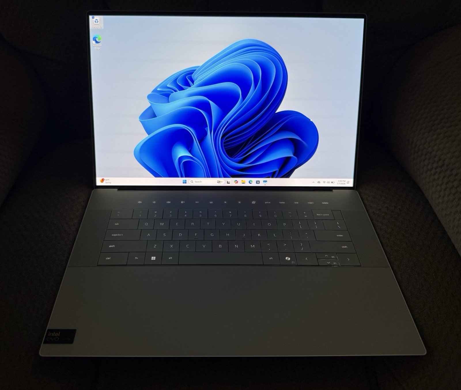 Dell XPS 16 9640 4K OLED Touch (Core Ultra 9 185H, 32GB/1TB, RTX 4060) Silver