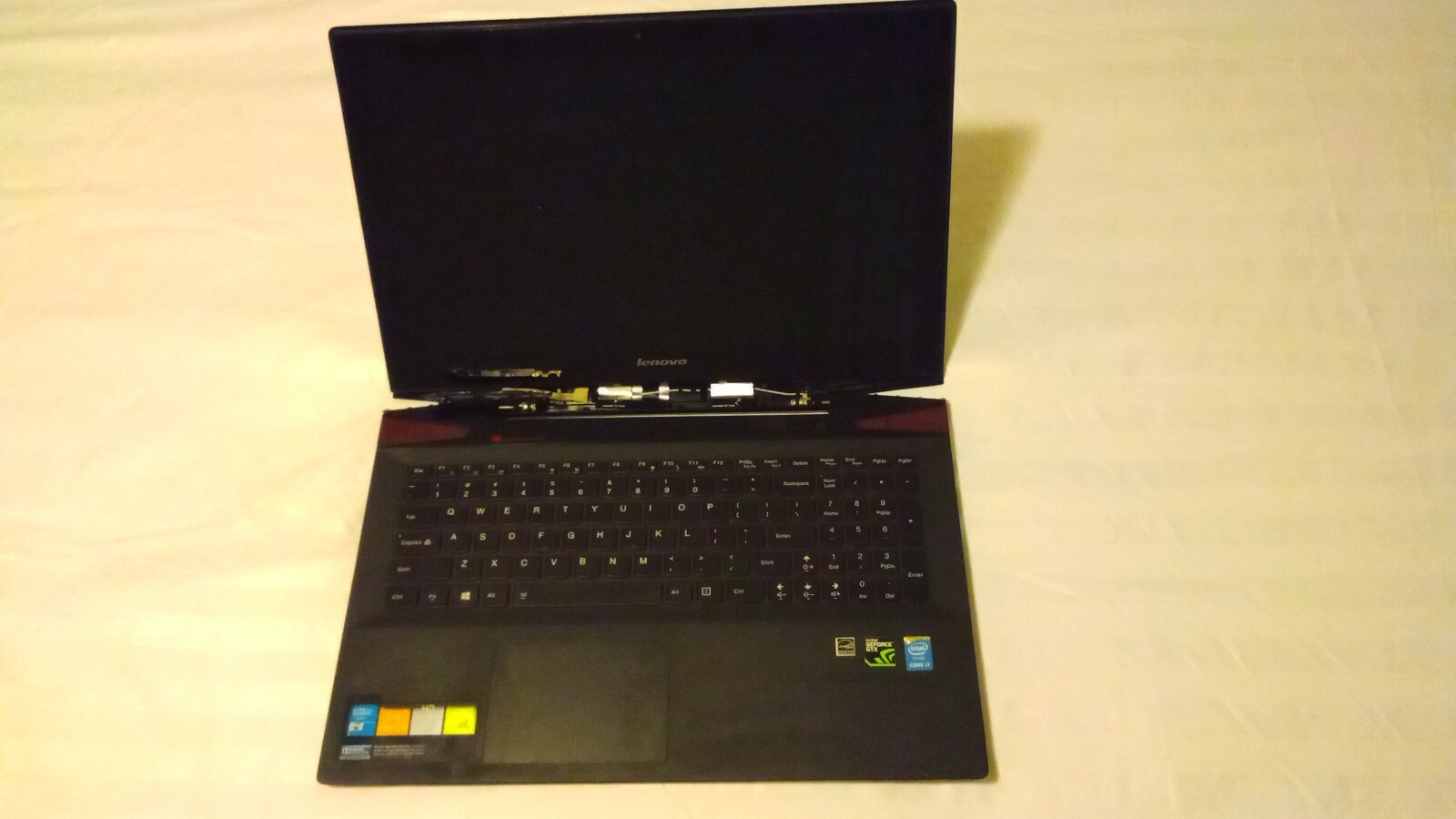 Lenovo GAMING Laptop. HD 17.3″ Touch. Jbl Speakers. i7 Notebook ( 4 PARTS ) PC