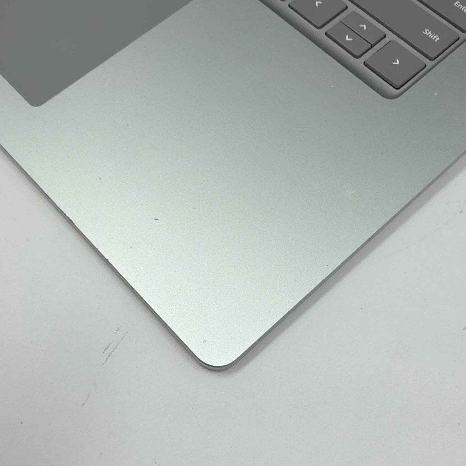 Microsoft Surface Laptop 3 1873 15″ Ryzen 5 2.1GHz 8GB RAM 128GB SSD