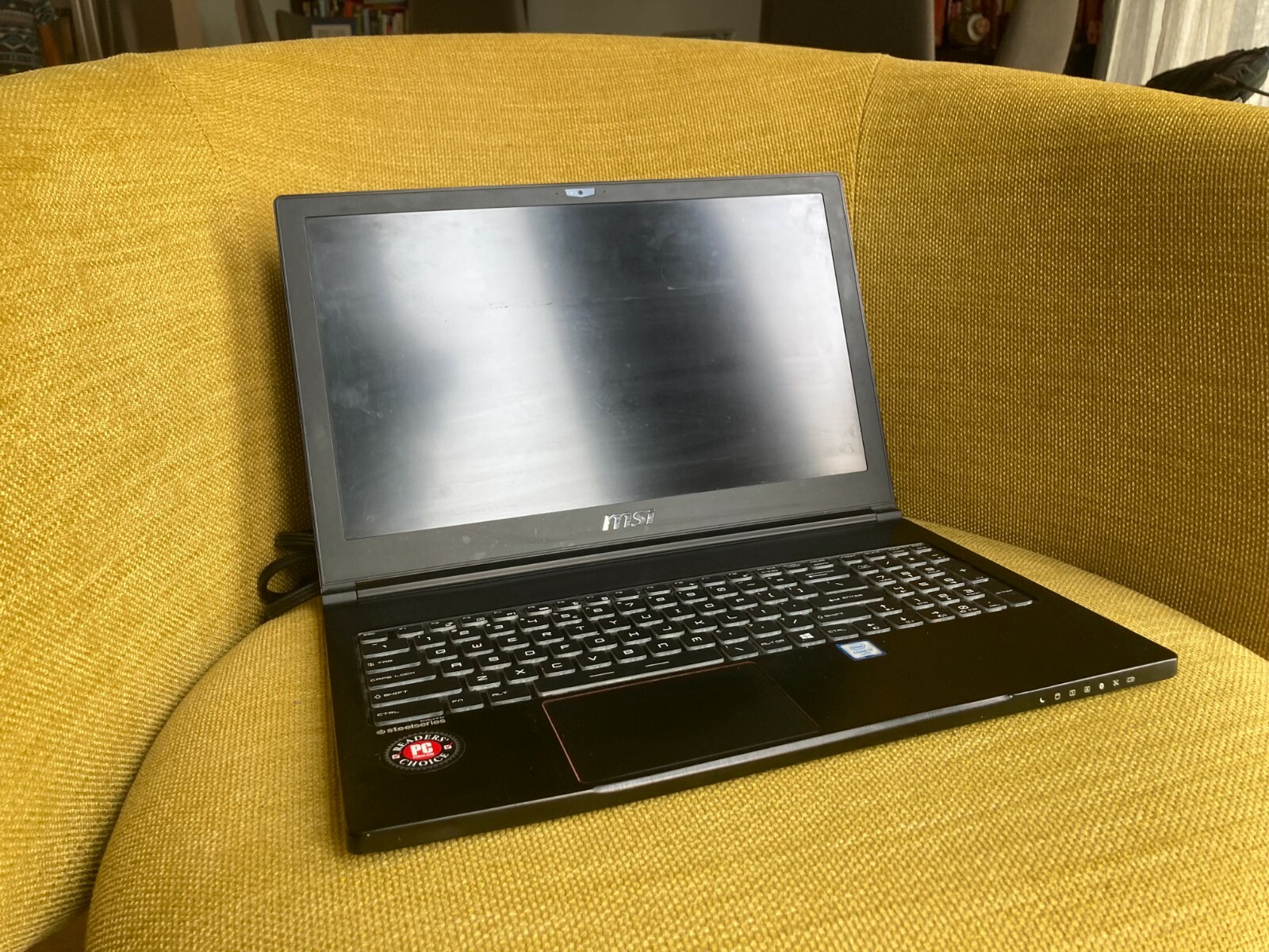 MSI GS63VR 6RF i7-6700HQ 15.6 GTX 1060 Gaming Laptop (DOES NOT POST BIOS)