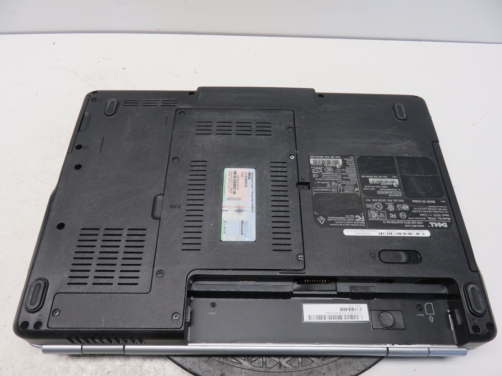 Dell Inspiron 1525 Intel Pentium Dual-Core 06FD 2 GHZ 2 GB NO HDD No Batt