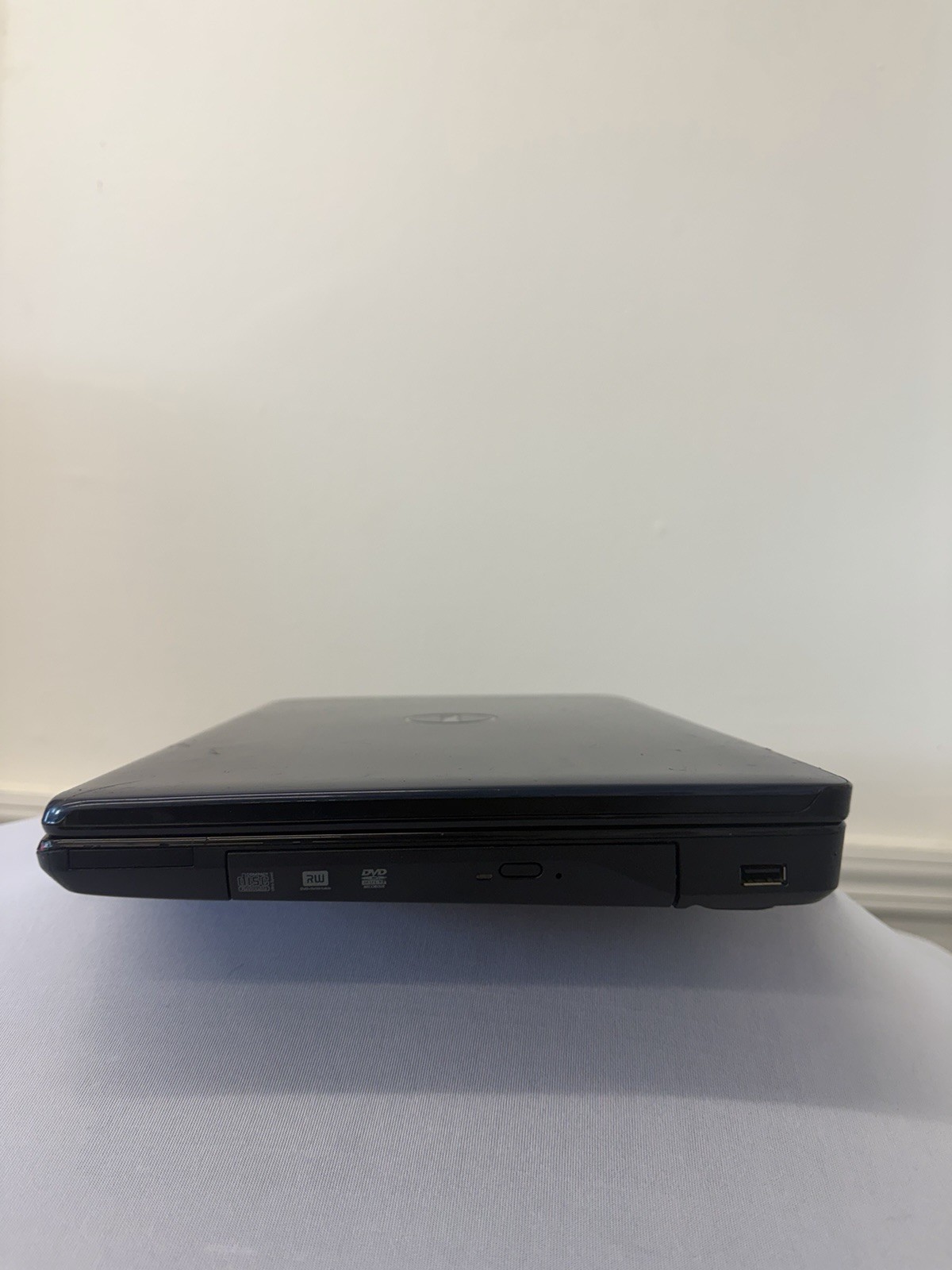 Dell Inspiron 1545 Laptop – Screen Yellowing – Intel Duo T6600 – Read Des