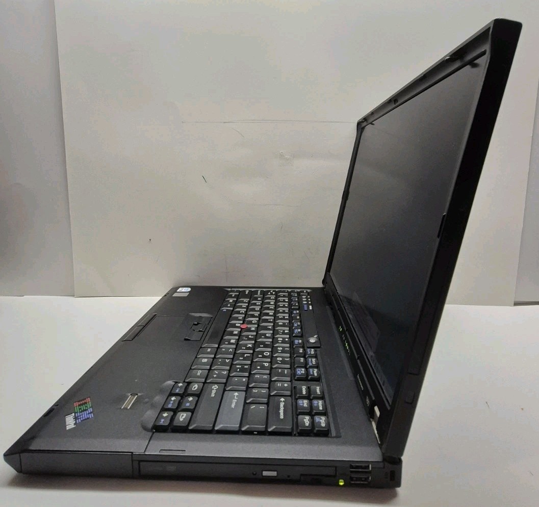 IBM ThinkPad T60 2.5GB/60GB/DVD/Intel T2400 @1.83GHz/Windows XP Laptop Bundle A2