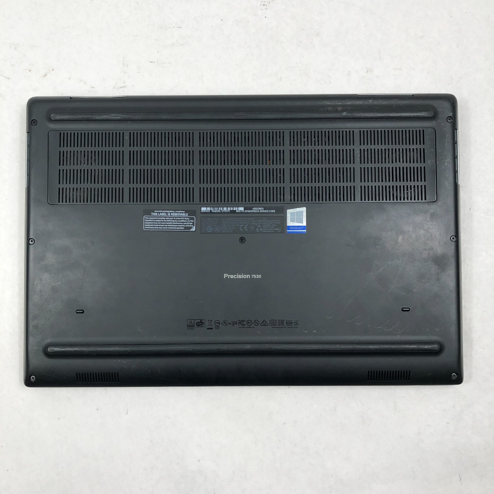 DELL PRECISION 7530 15.6″ i9-8950HK 32GB 512GB QUADRO P3200 Win 11 PRO No CoA